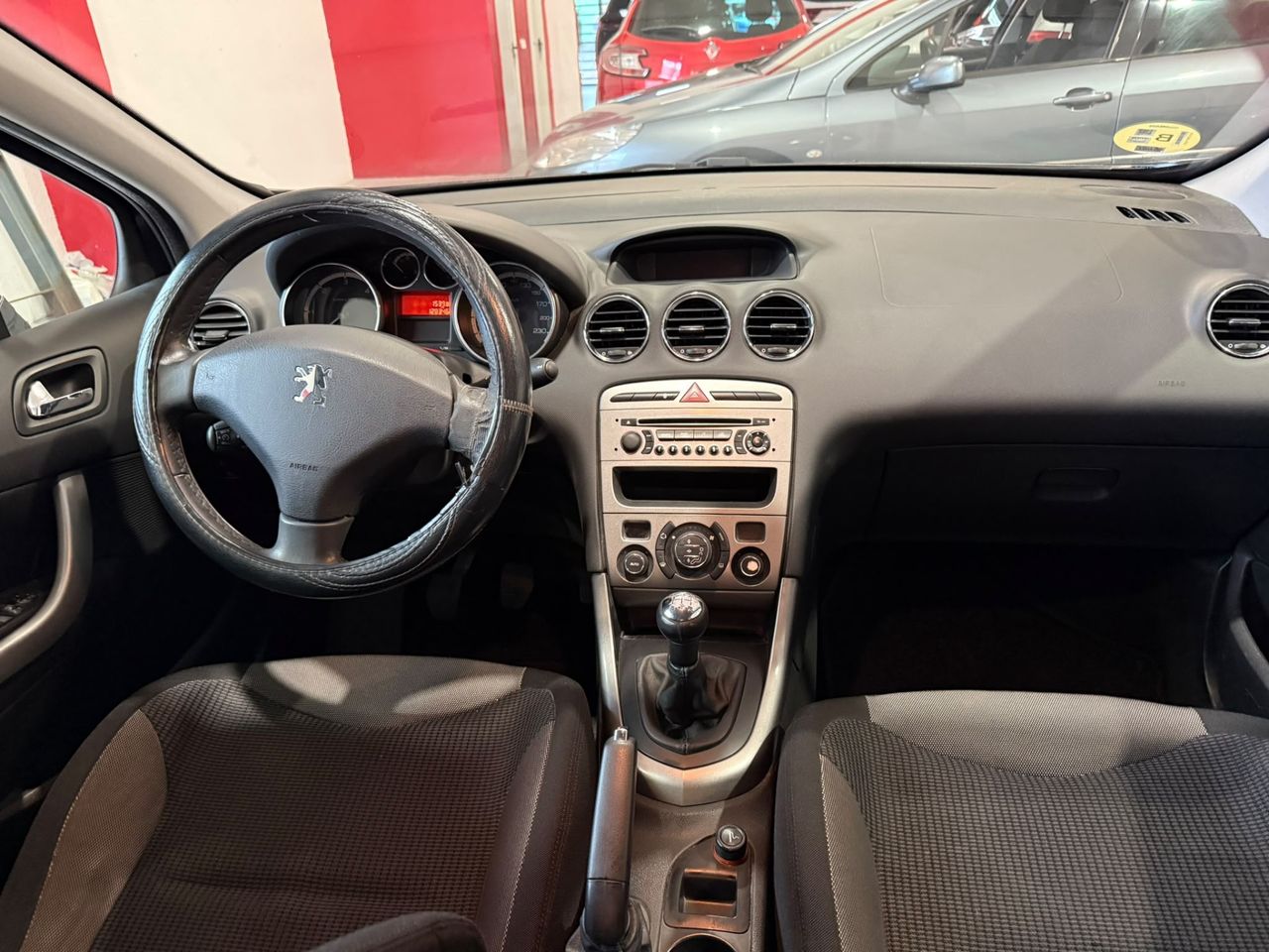 Peugeot 308 5p Premium 1.6 HDi 110 CV FAP Peugeot 308 1.6 HDi 110 FAP Premium - Foto 10