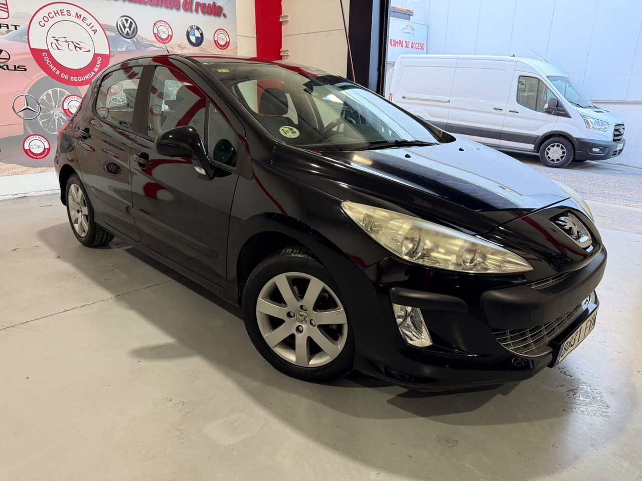 Peugeot 308 5p Premium 1.6 HDi 110 CV FAP Peugeot 308 1.6 HDi 110 FAP Premium - Foto 4
