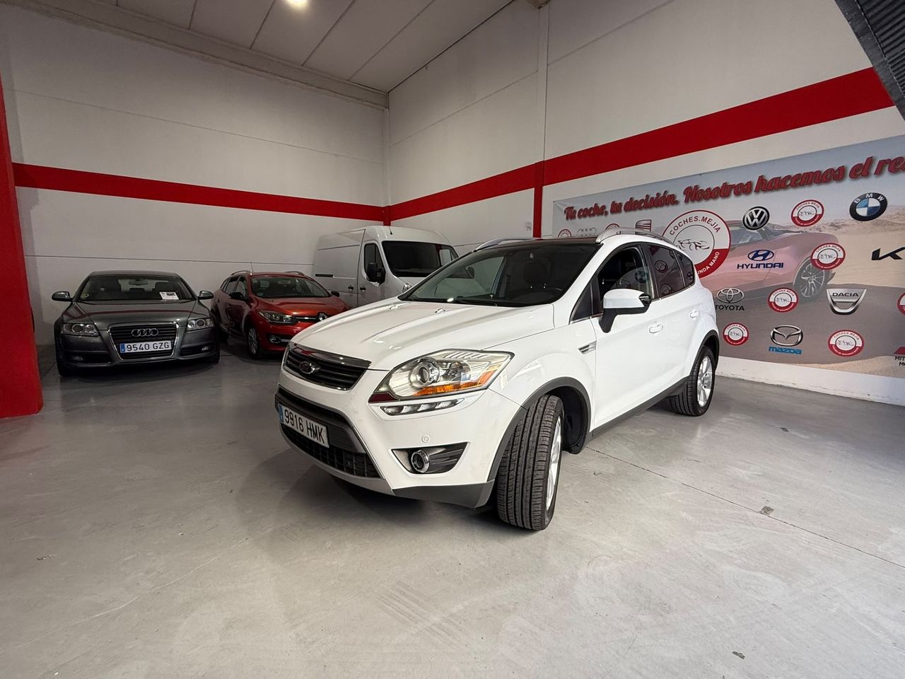Ford Kuga Titanium S 2.0 TDCi 140 CV 4WD Ford Kuga 2.0 TDCi Titanium S 4WD, SUV diésel de 140 CV, amplio, - Foto 4