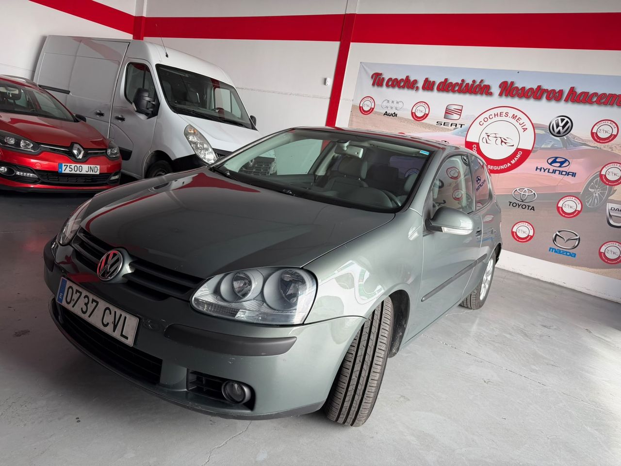 Volkswagen Golf 3p Highline 1.9 TDI 105 CV - Foto 4