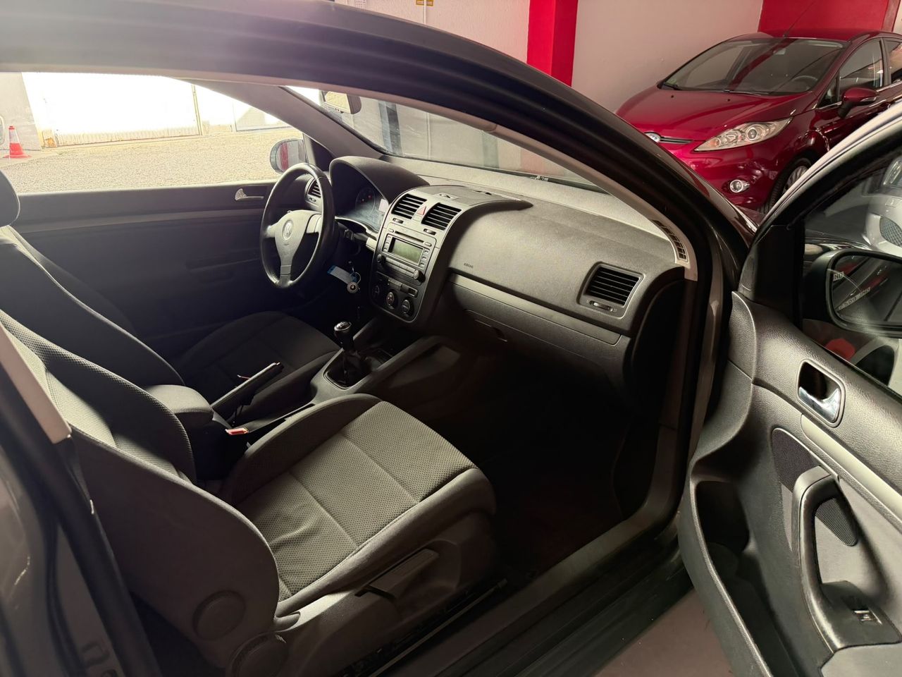 Volkswagen Golf 3p Highline 1.9 TDI 105 CV - Foto 10