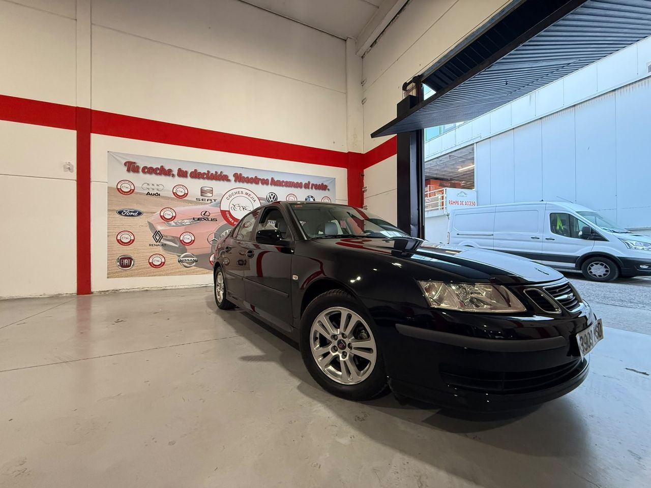 Saab 9-3 Sport Sedán 1.9 TiD Descubre este elegante SAAB 9-3 Sport Sedán 1.9 TiD Linear Sport de 150 CV - Foto 5