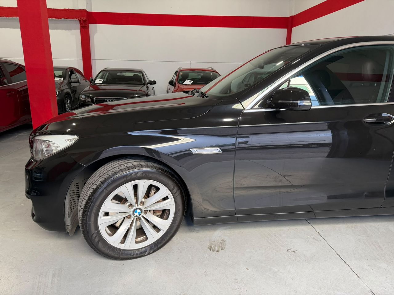 BMW Serie 5 520d Gran Turismo BMW SERIE 5 GRAN TURISMO 520d AUTOMÁTICO – 184 CV - Foto 6