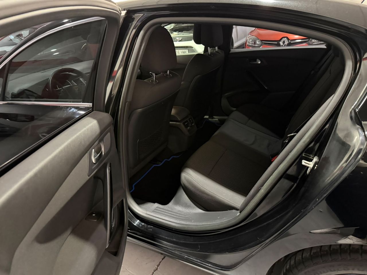 Peugeot 508 4p Active 2.0 HDi 140 Peugeot 508 Active 2.0 HDi de 140 CV - Foto 15