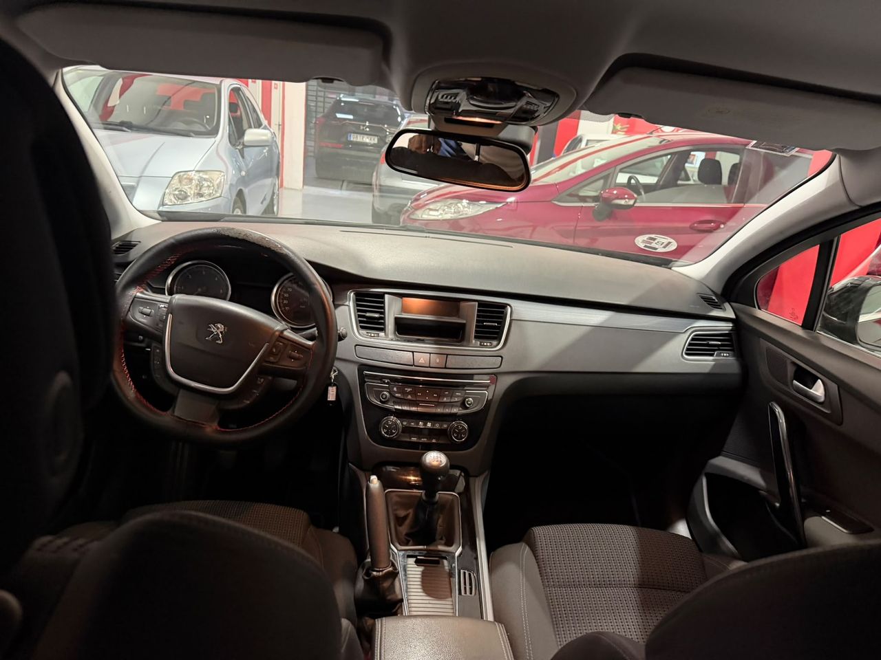 Peugeot 508 4p Active 2.0 HDi 140 Peugeot 508 Active 2.0 HDi de 140 CV - Foto 17