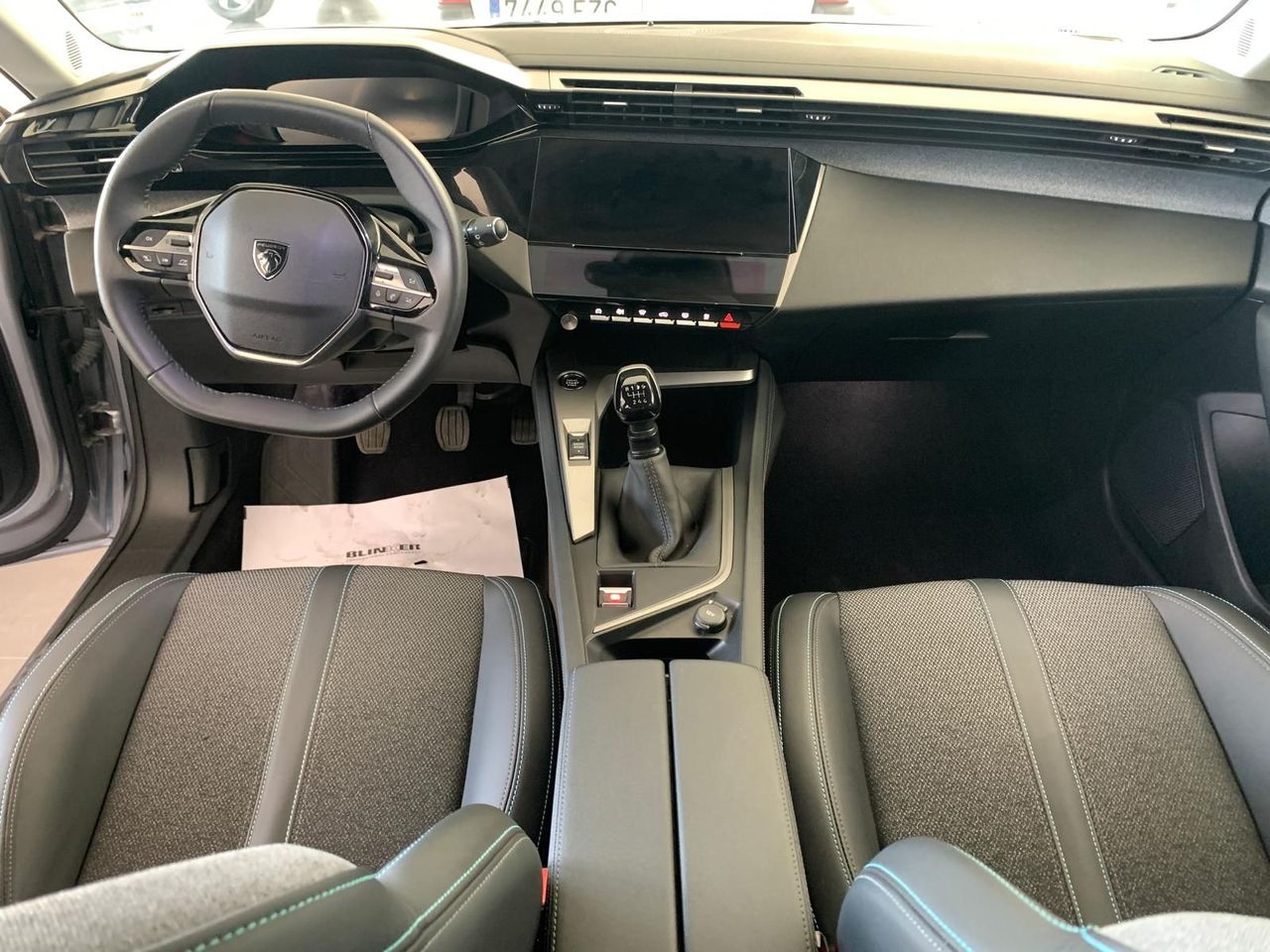 Peugeot 308 5p Active Pack Puretech 130 - Foto 2