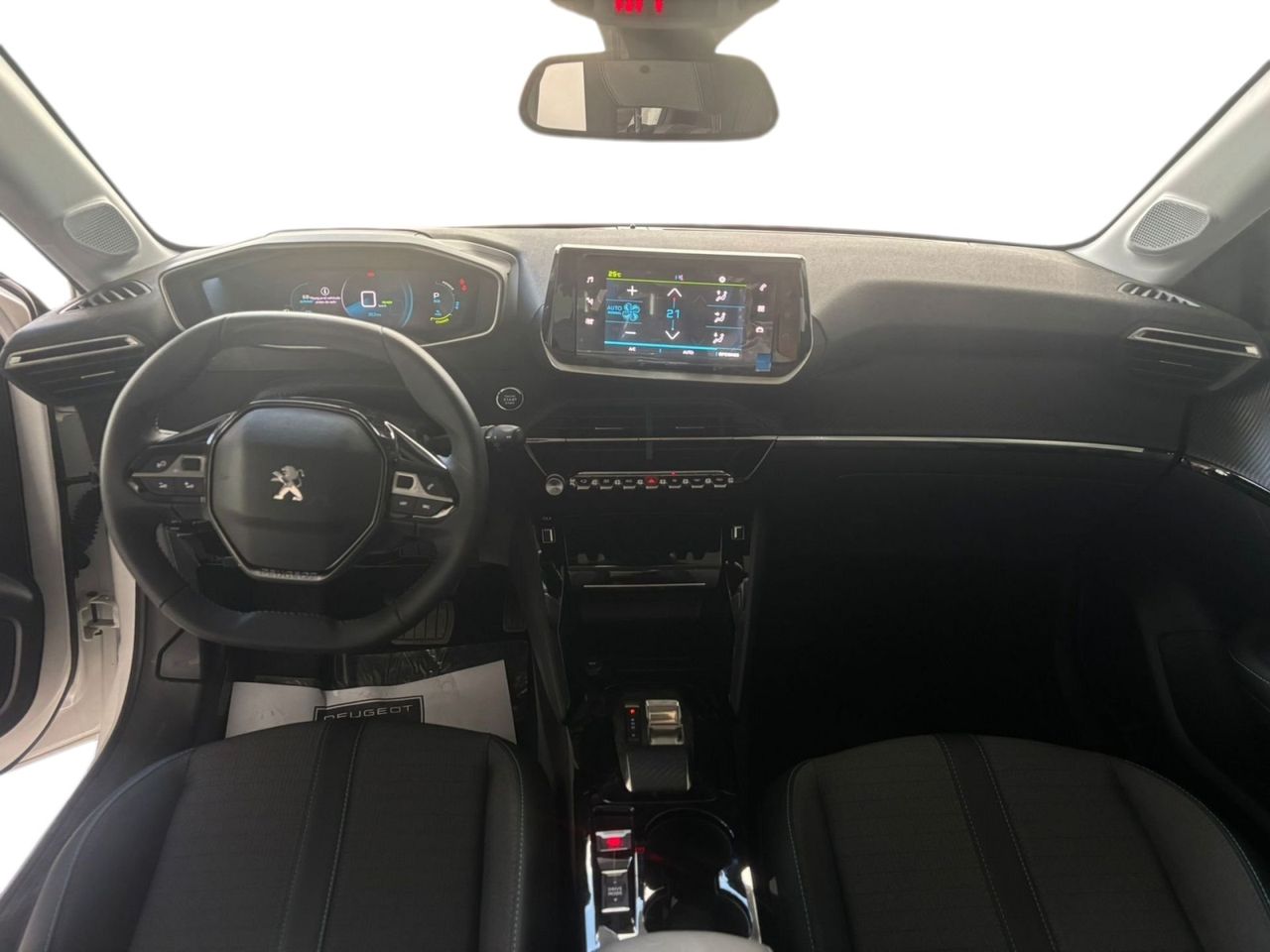 Peugeot 208 E- Allure Eléctrico 100 kW (136 CV) - Foto 2