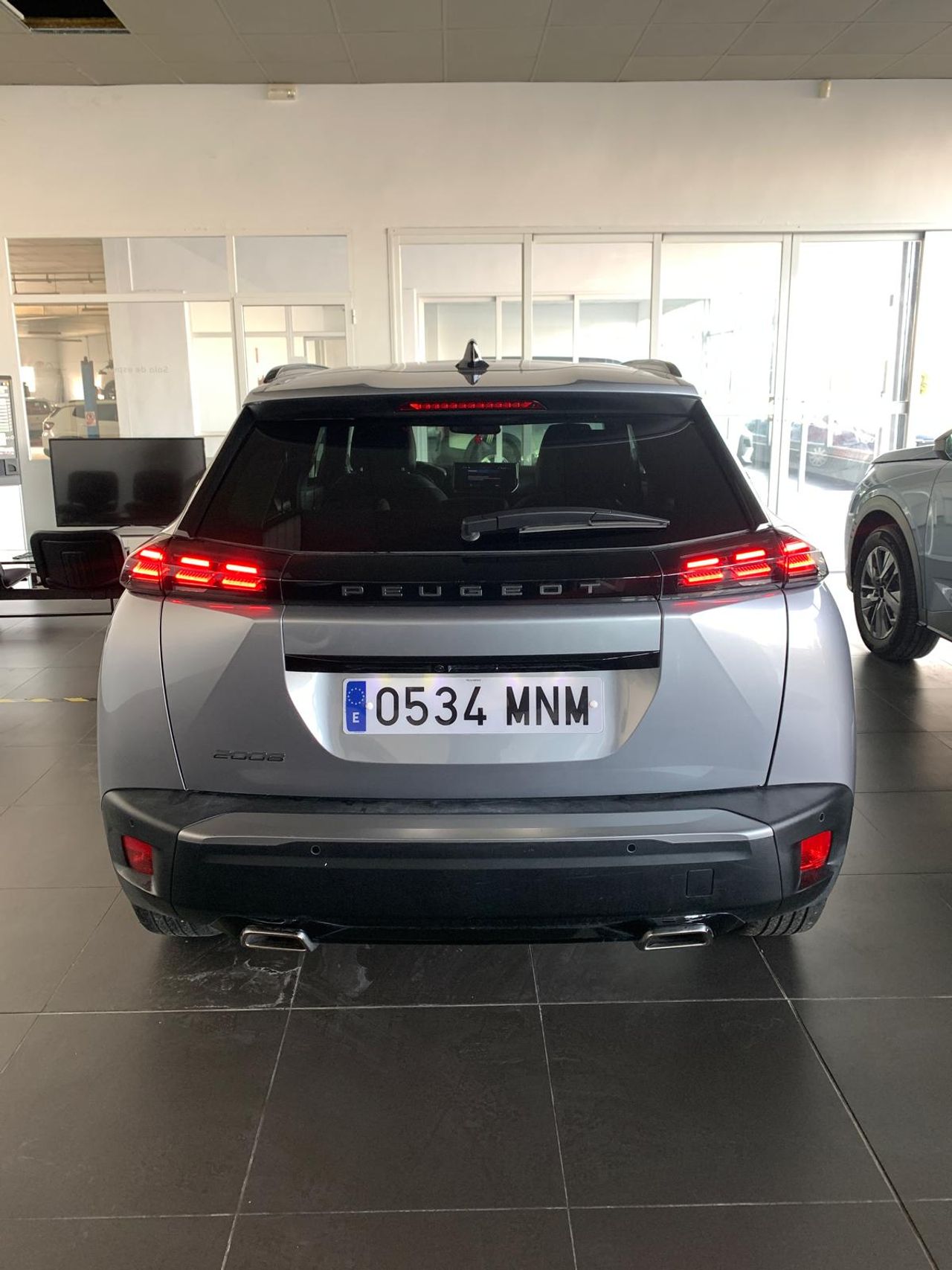 Peugeot 2008 Allure PureTech 130 EAT8 - Foto 2