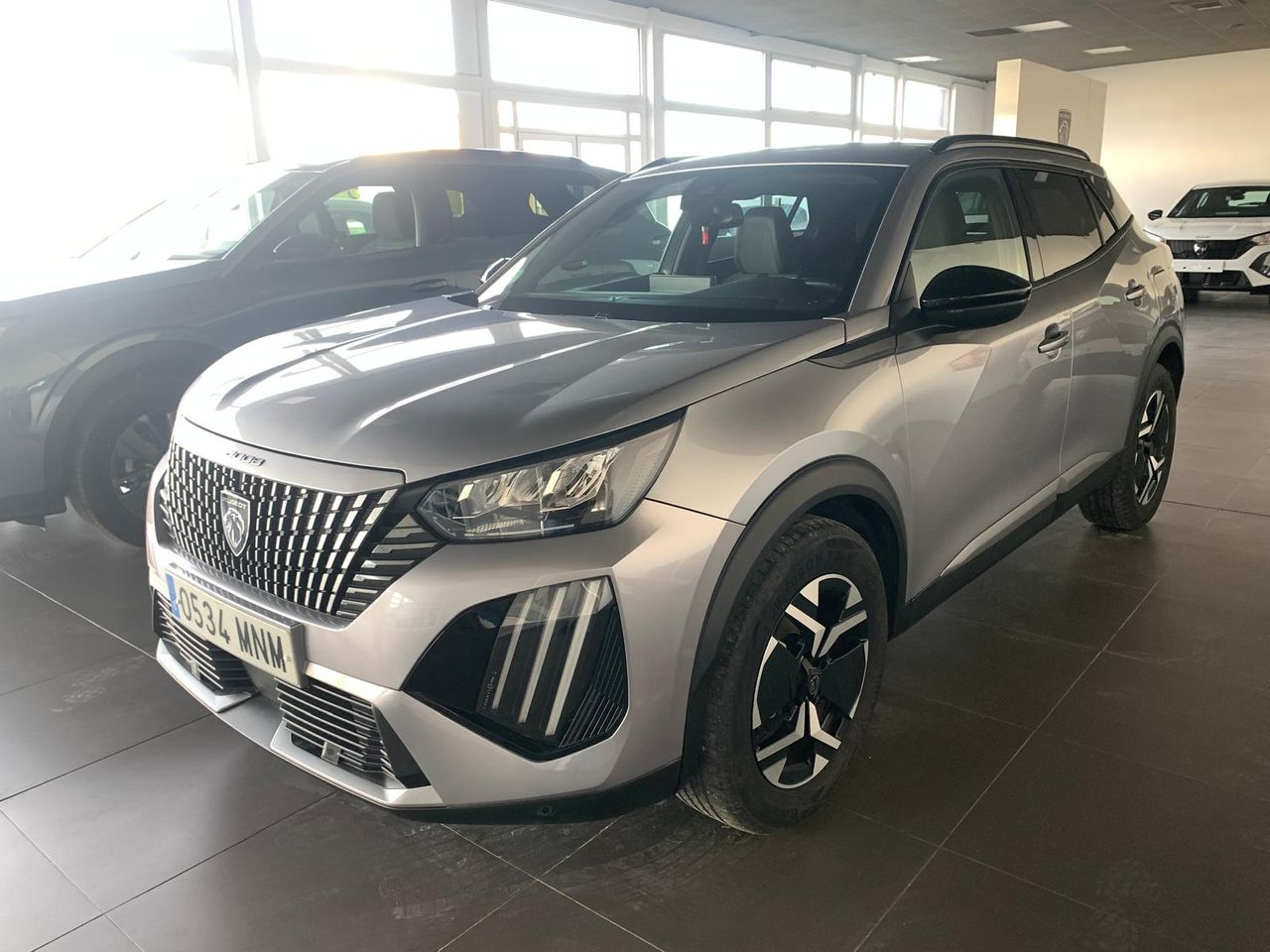 Peugeot 2008 Allure PureTech 130 EAT8 - Foto 2