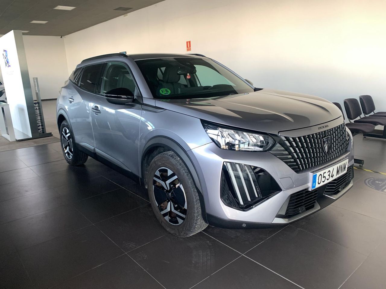 Peugeot 2008 Allure PureTech 130 EAT8 - Foto 2