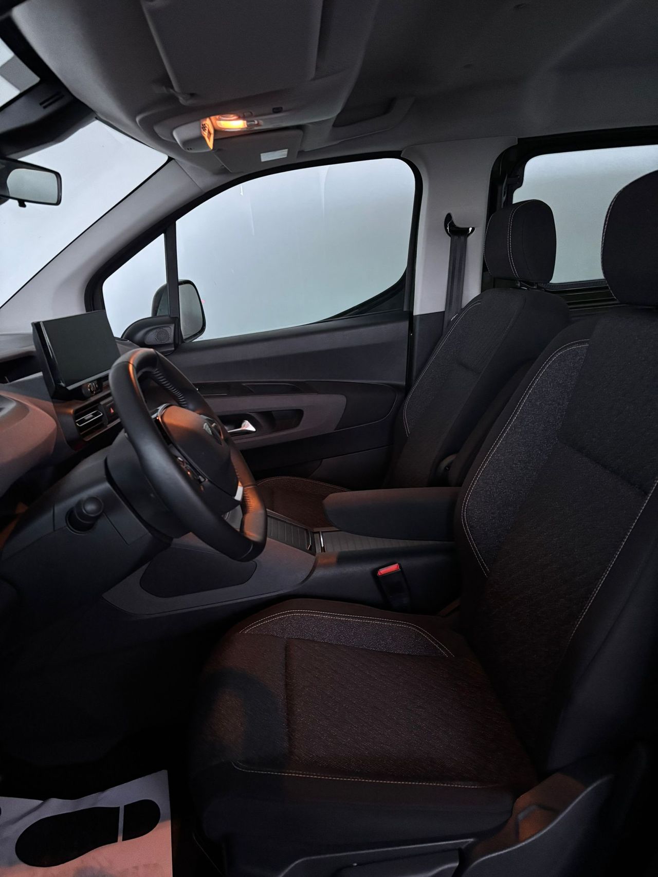 Peugeot Rifter ALLURE BLUEHDI 100S&S - Foto 2