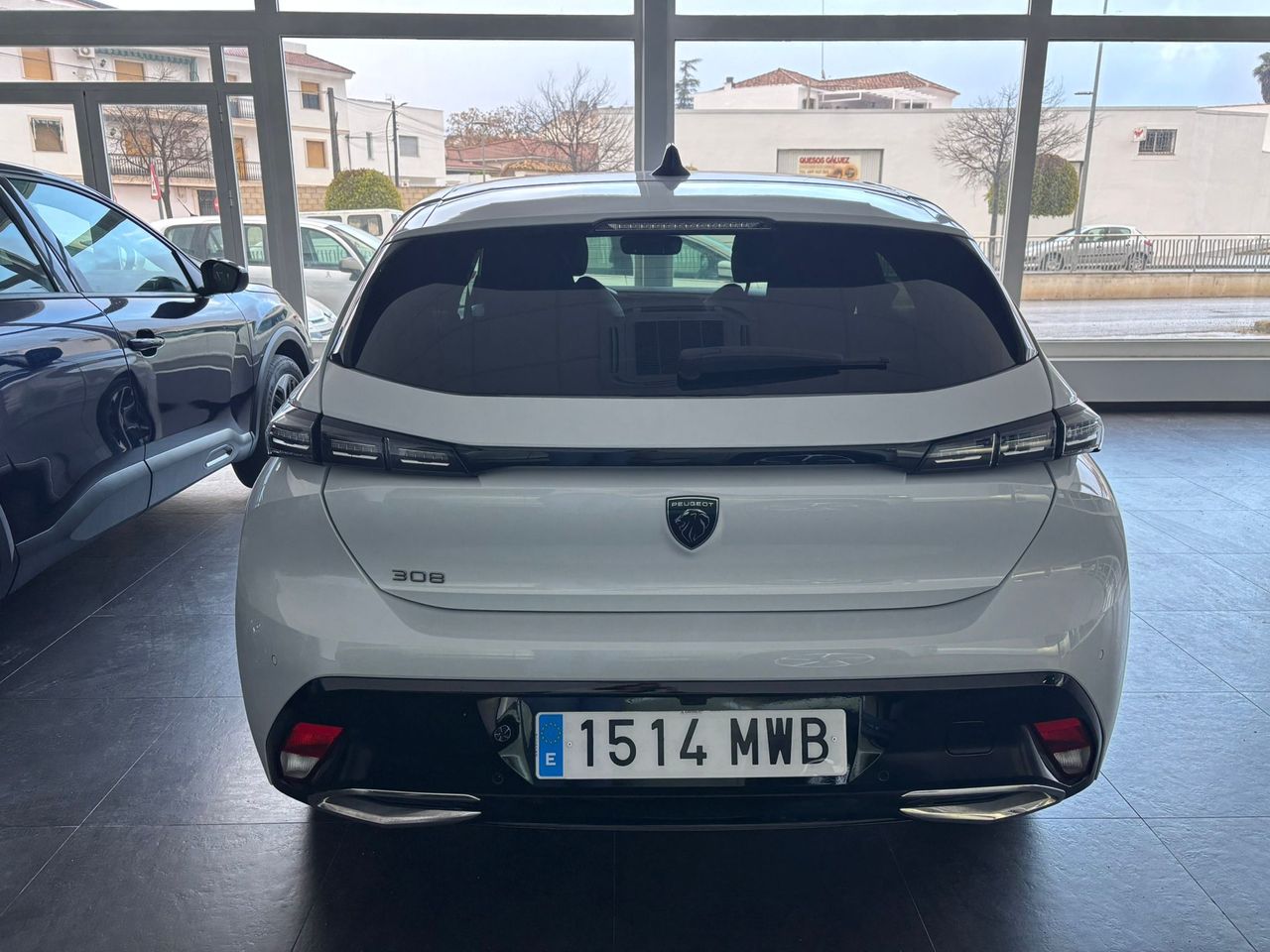 Peugeot 308 5p Active Hybrid 136 e-DCS6 - Foto 2