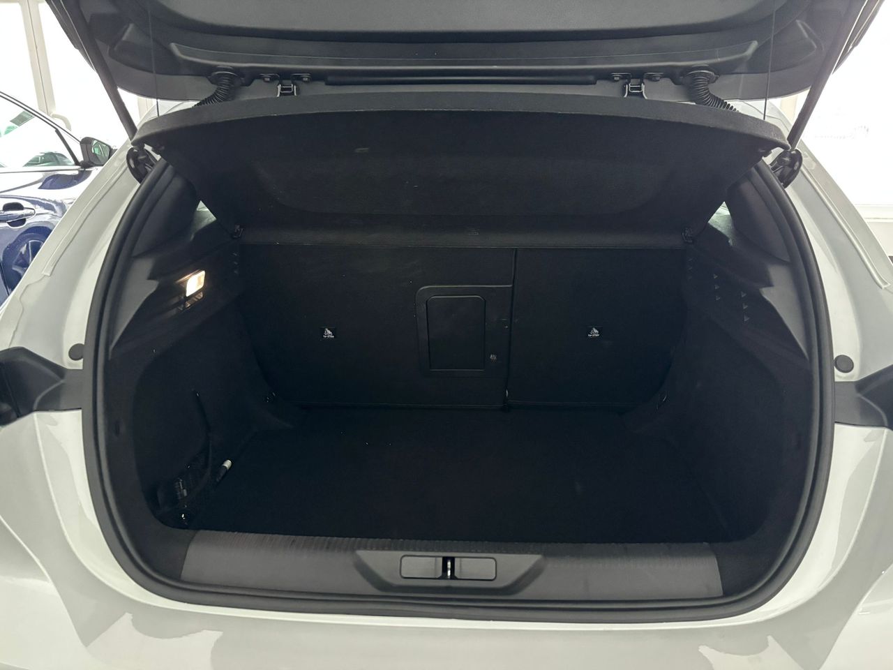 Peugeot 308 5p Allure Hybrid 136 e-DCS6 - Foto 2