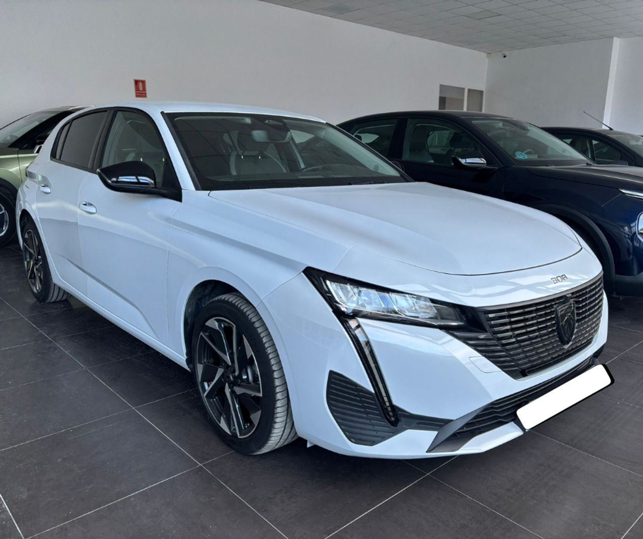 Peugeot 308 5p Allure Hybrid 136 e-DCS6 - Foto 2