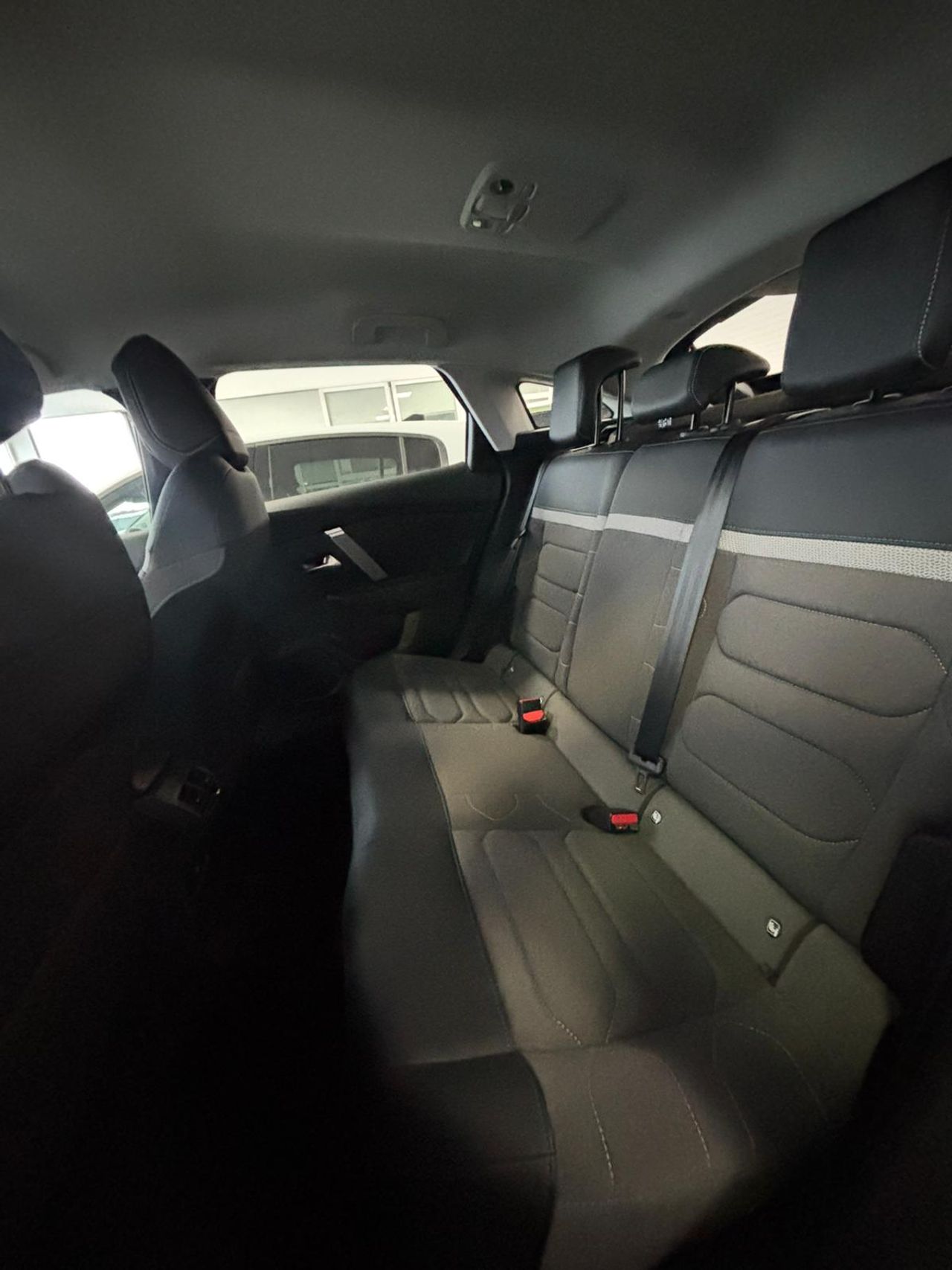 Citroën C4 PureTech 130 Plus - Foto 2