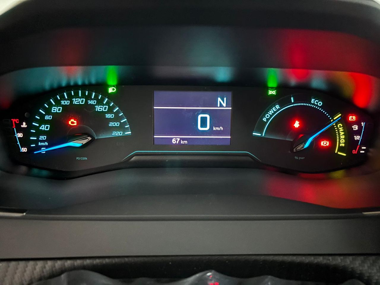 Peugeot 2008 Style Hybrid 136 e-DCS6 - Foto 2