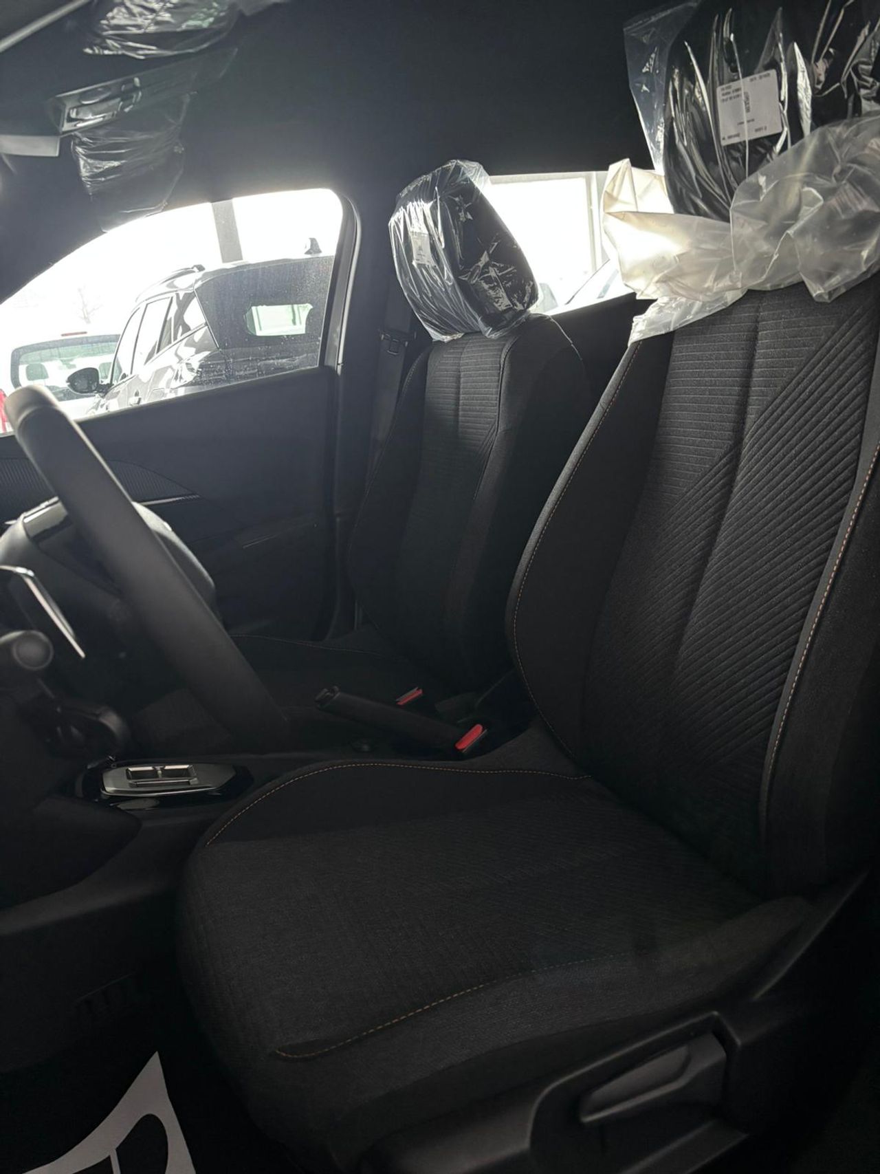 Peugeot 2008 STYLE HYBRID 145 e-DCS6 - Foto 2