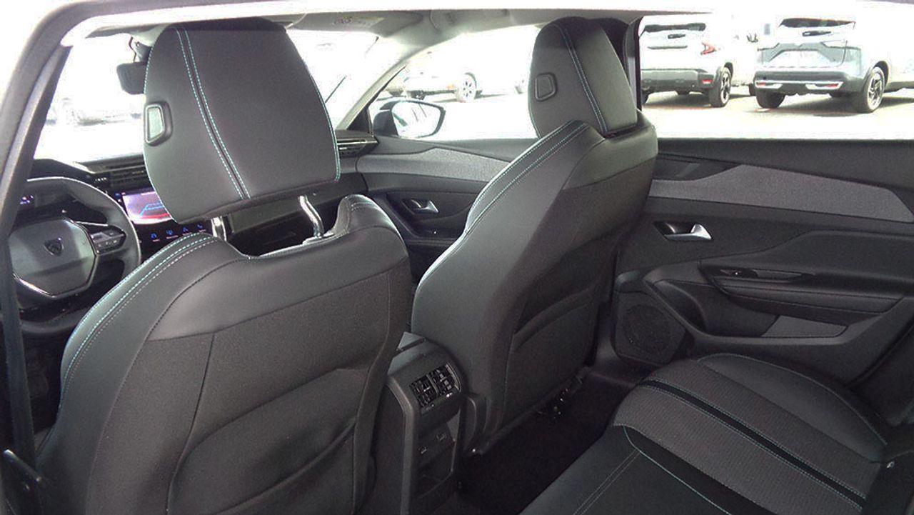 Peugeot 408 Allure Hybrid 145 e-DCS6 - Foto 2