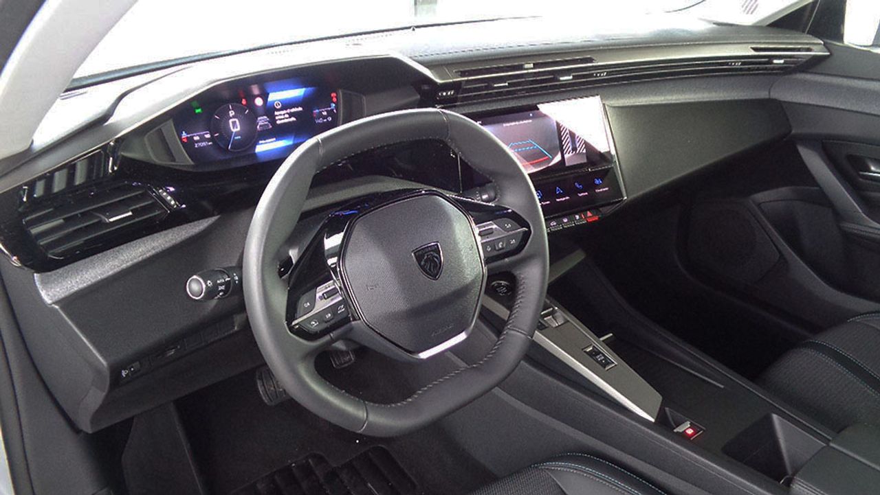 Peugeot 408 Allure Hybrid 145 e-DCS6 - Foto 2