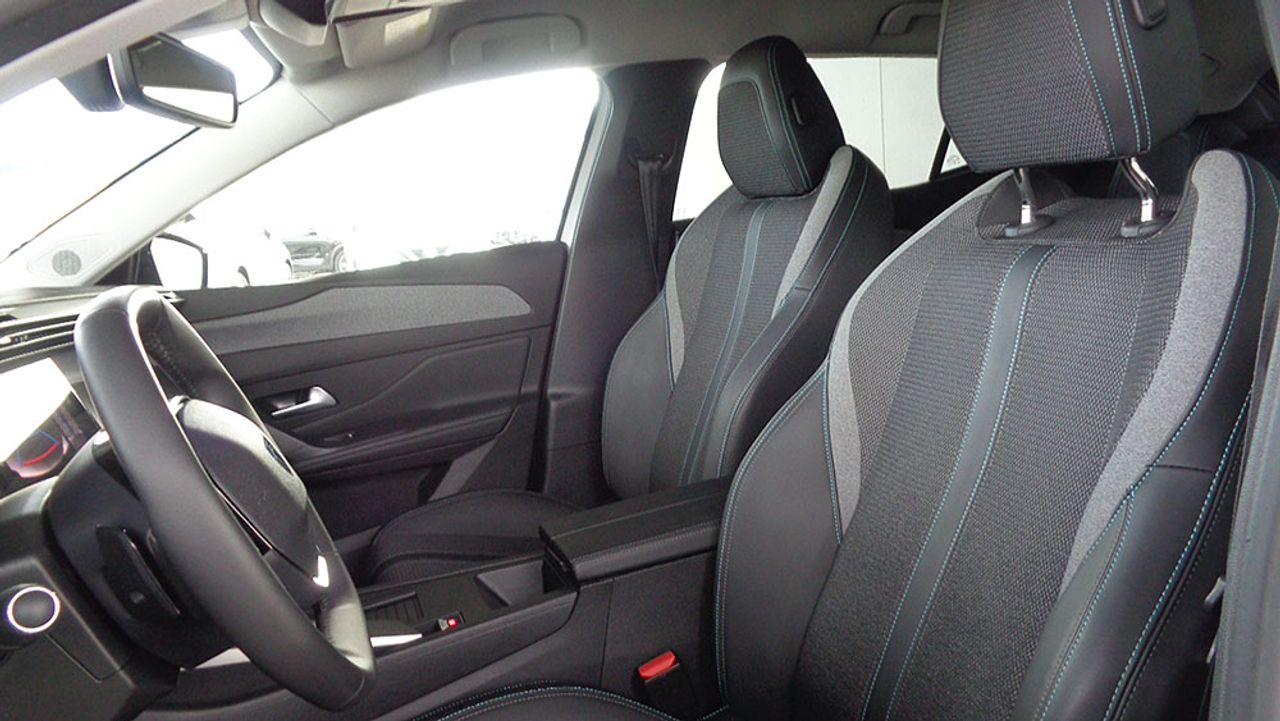 Peugeot 408 Allure Hybrid 145 e-DCS6 - Foto 2