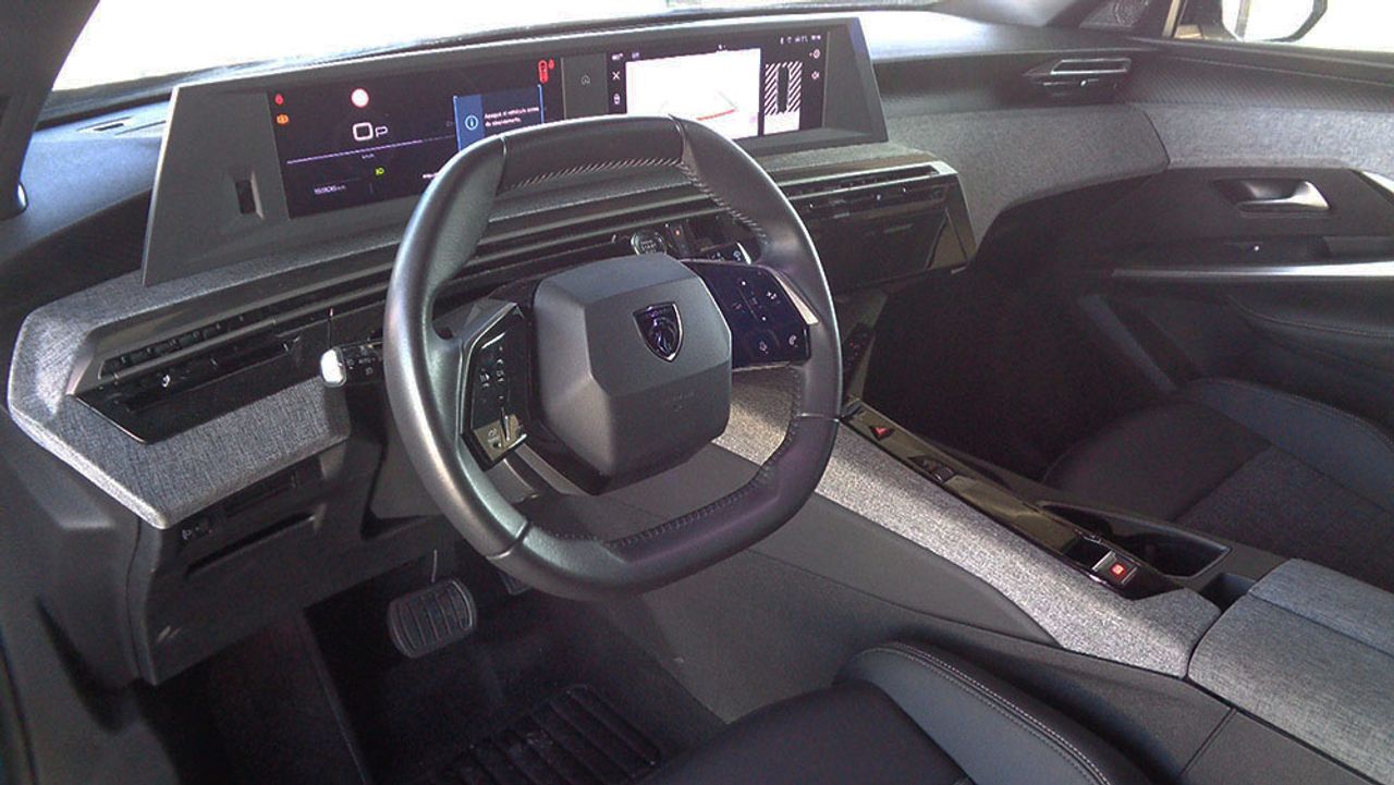 Peugeot 5008 Allure Hybrid 145 e-DCS6 - Foto 2