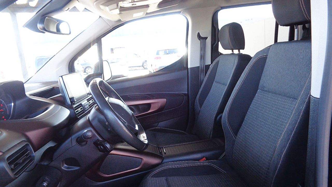 Peugeot Rifter GT Standard BlueHDi 100 - Foto 2