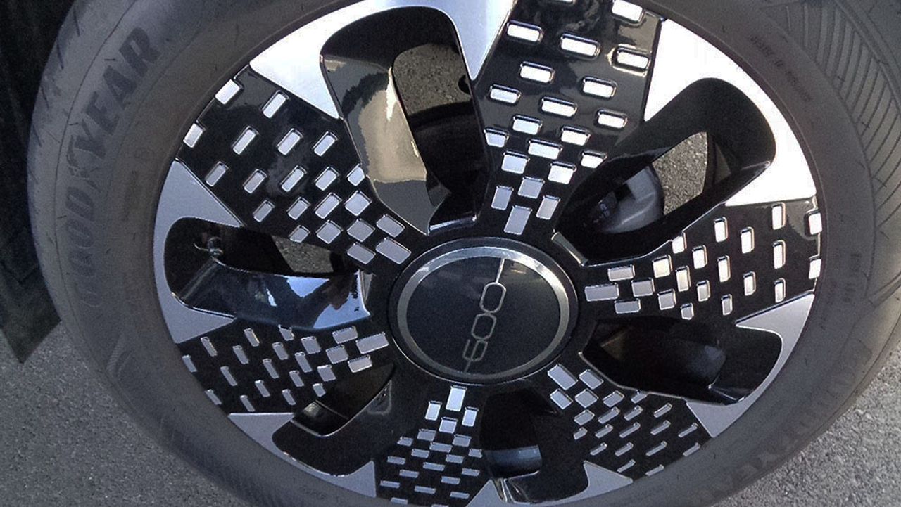 Fiat 600 Hybrid La Prima 74 kW (100 CV) - Foto 2