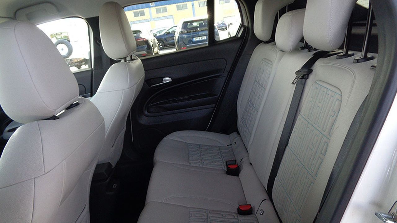 Fiat 600 Hybrid La Prima 74 kW (100 CV) - Foto 2