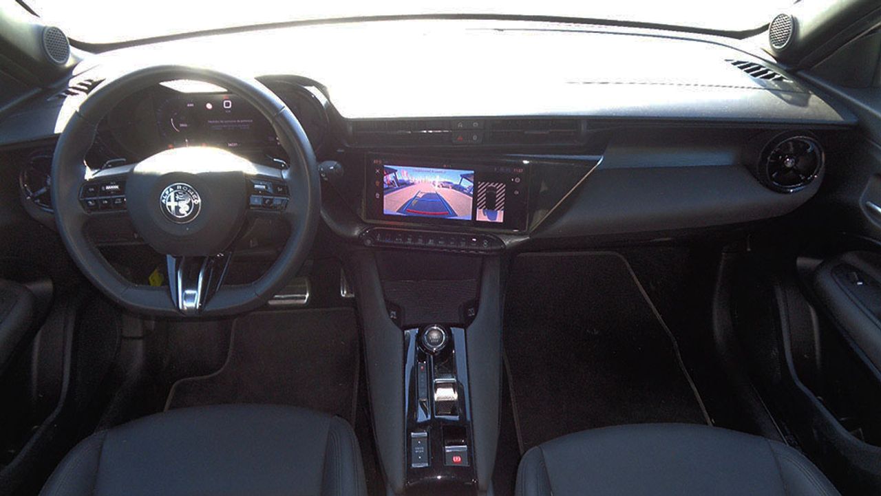 Alfa Romeo Junior Hibrida Speciale 1.2 VGT 136CV - Foto 2