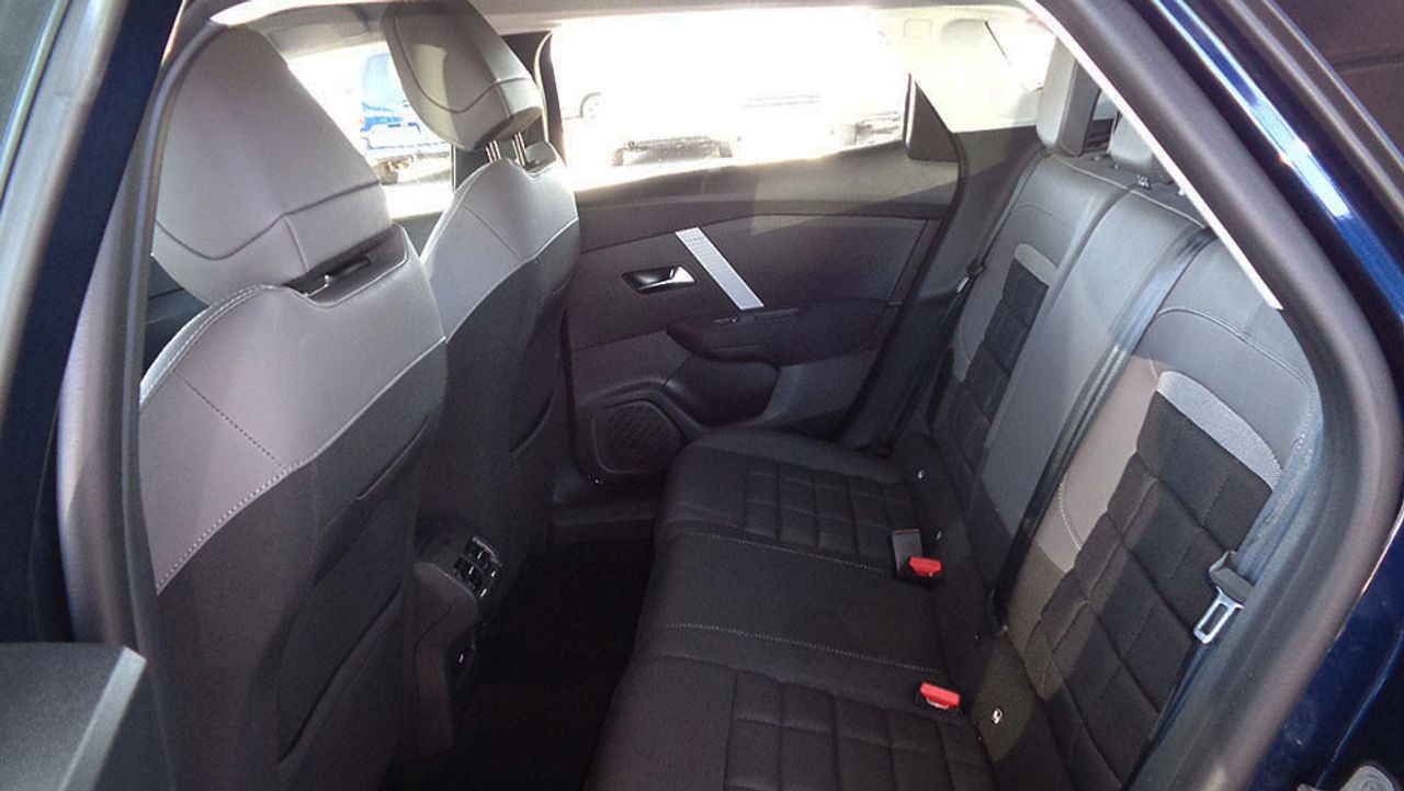 Citroën C4 X Hybrid 145 ë-DSC6 PLUS - Foto 2