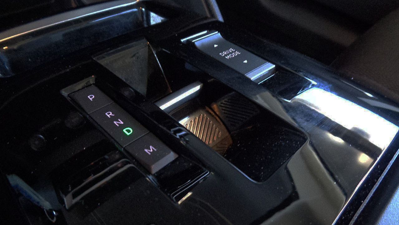 Citroën C4 X Hybrid 145 ë-DSC6 PLUS - Foto 2