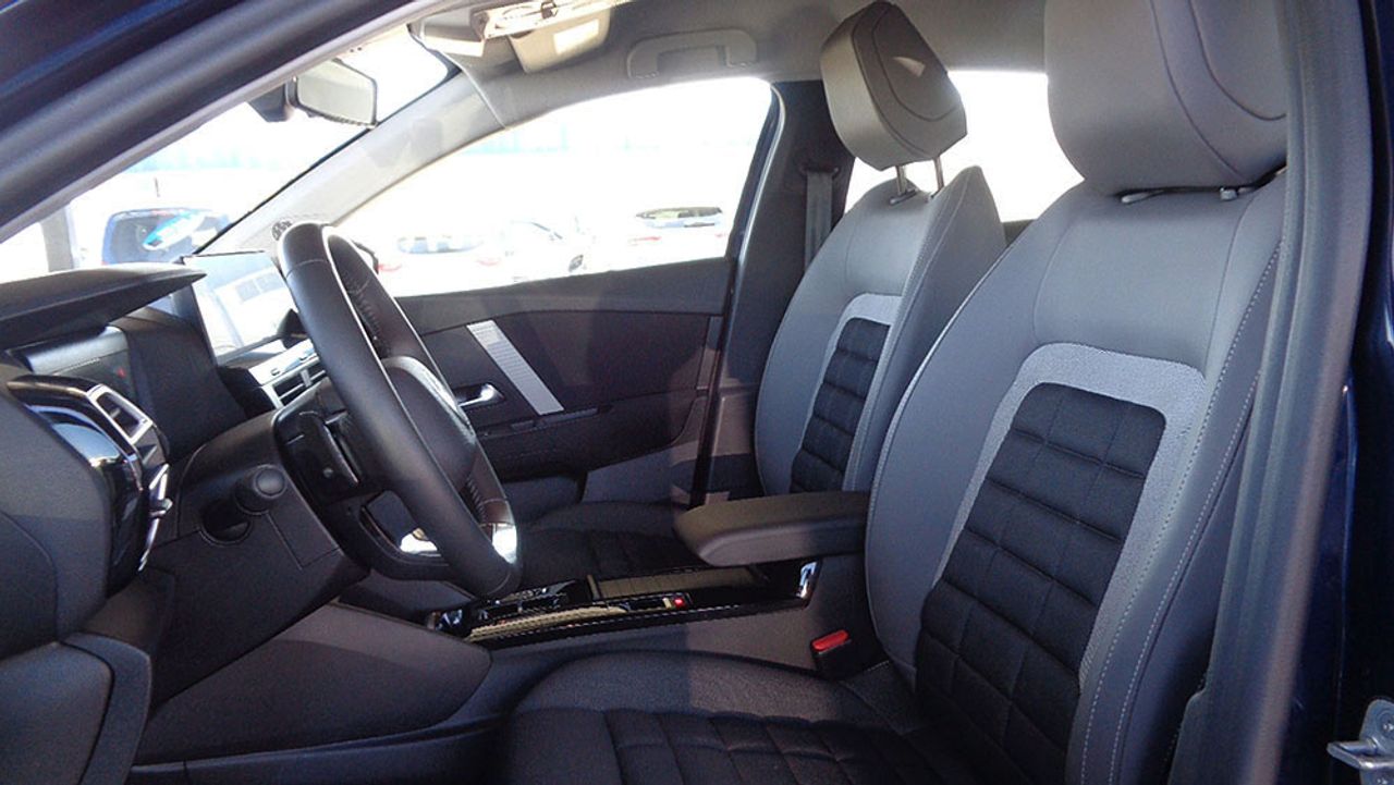 Citroën C4 X Hybrid 145 ë-DSC6 PLUS - Foto 2