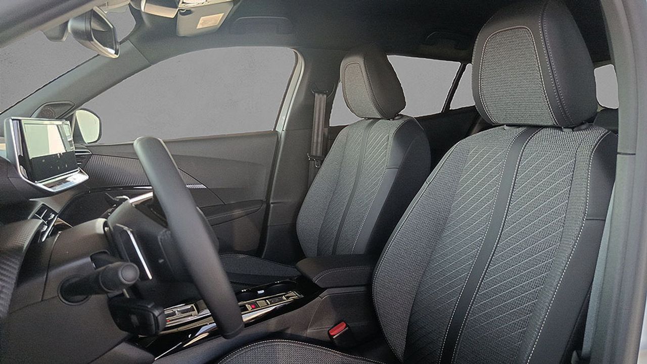 Peugeot 2008 Allure Hybrid 145 e-DCS6 - Foto 2