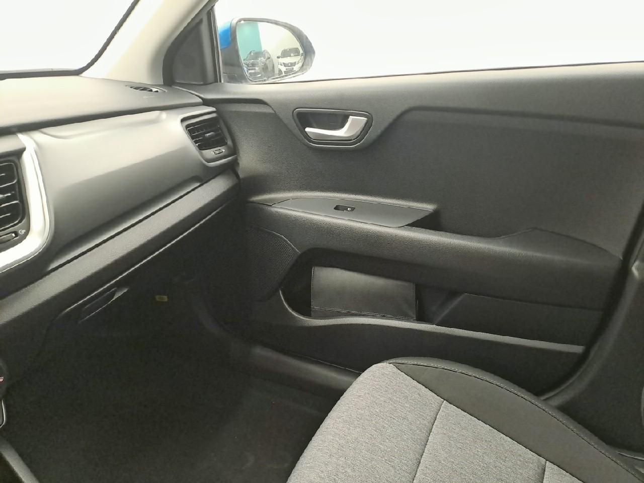 Kia Stonic Concept 1.2 DPi 79CV - Foto 2