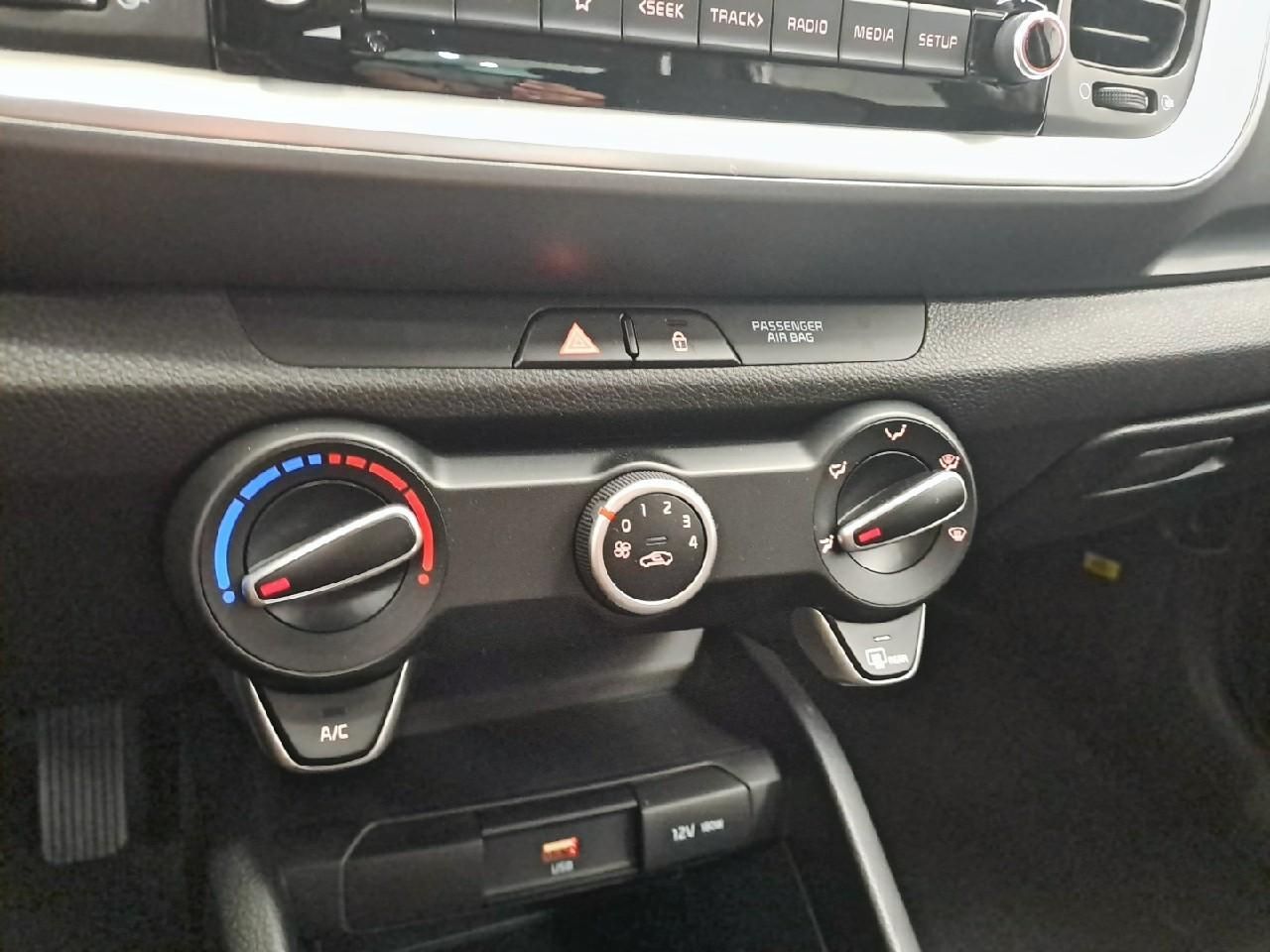 Kia Stonic Concept 1.2 DPi 79CV - Foto 2