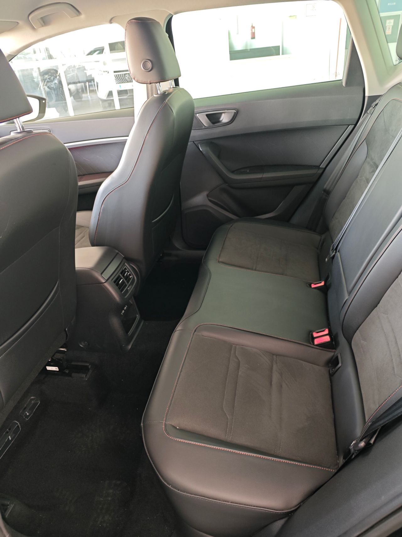 Seat Ateca TSI FR Special Edition 116 cv - Foto 2