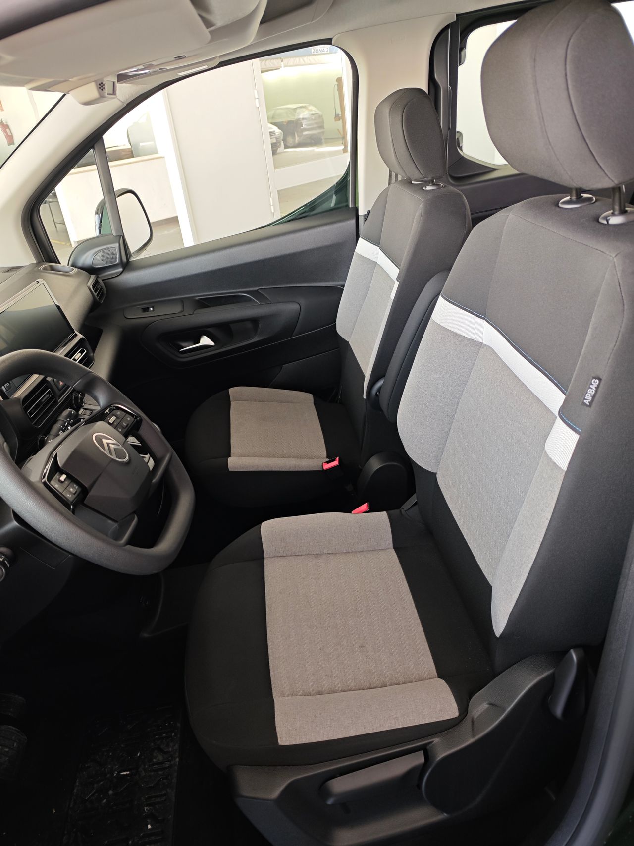 Citroën Berlingo XL BlueHDI 130 S&S EAT8 PLUS - Foto 2