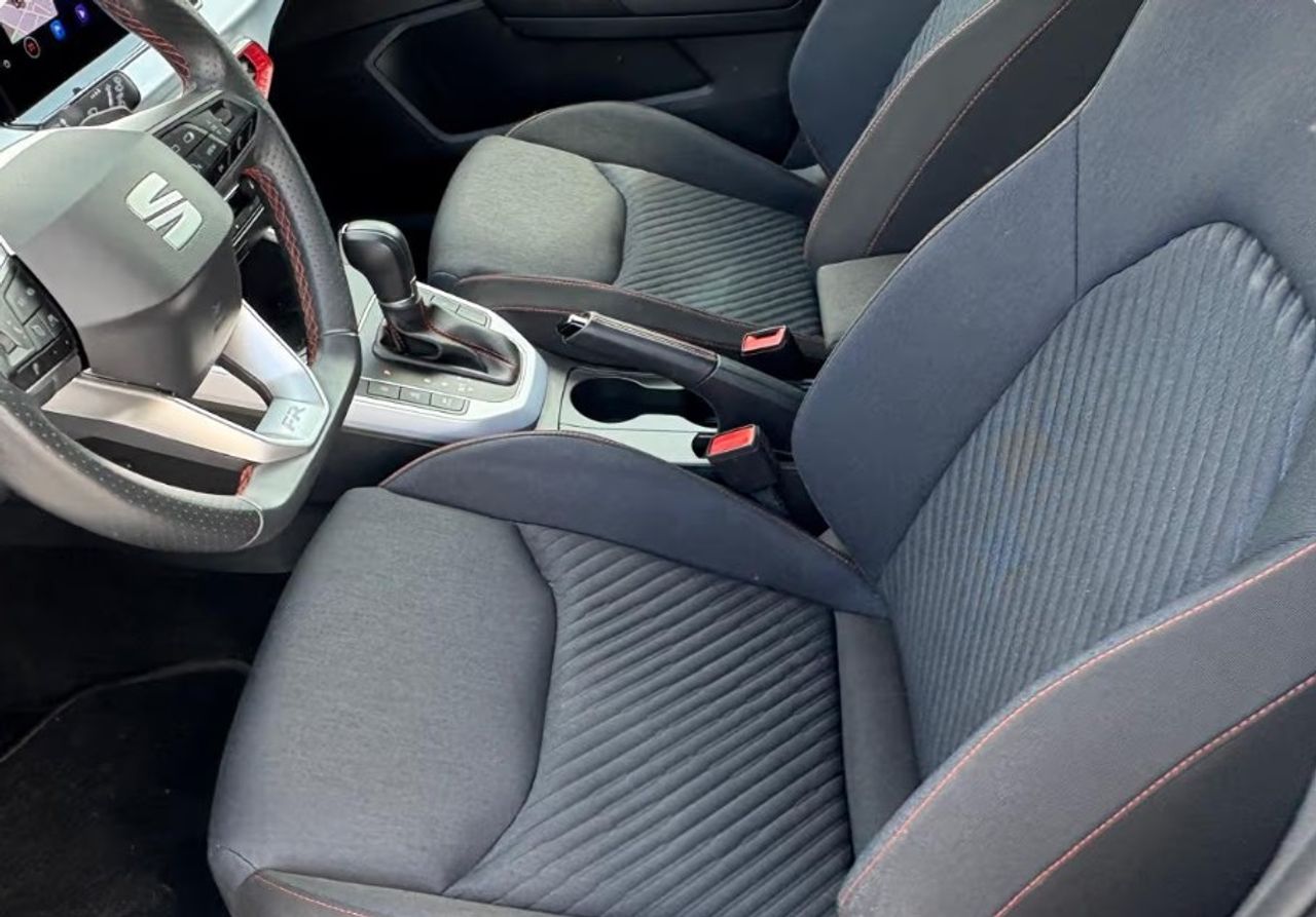 Seat Arona 1.5 TSI 110kW (150CV) DSG FR Limited Ed - Foto 2