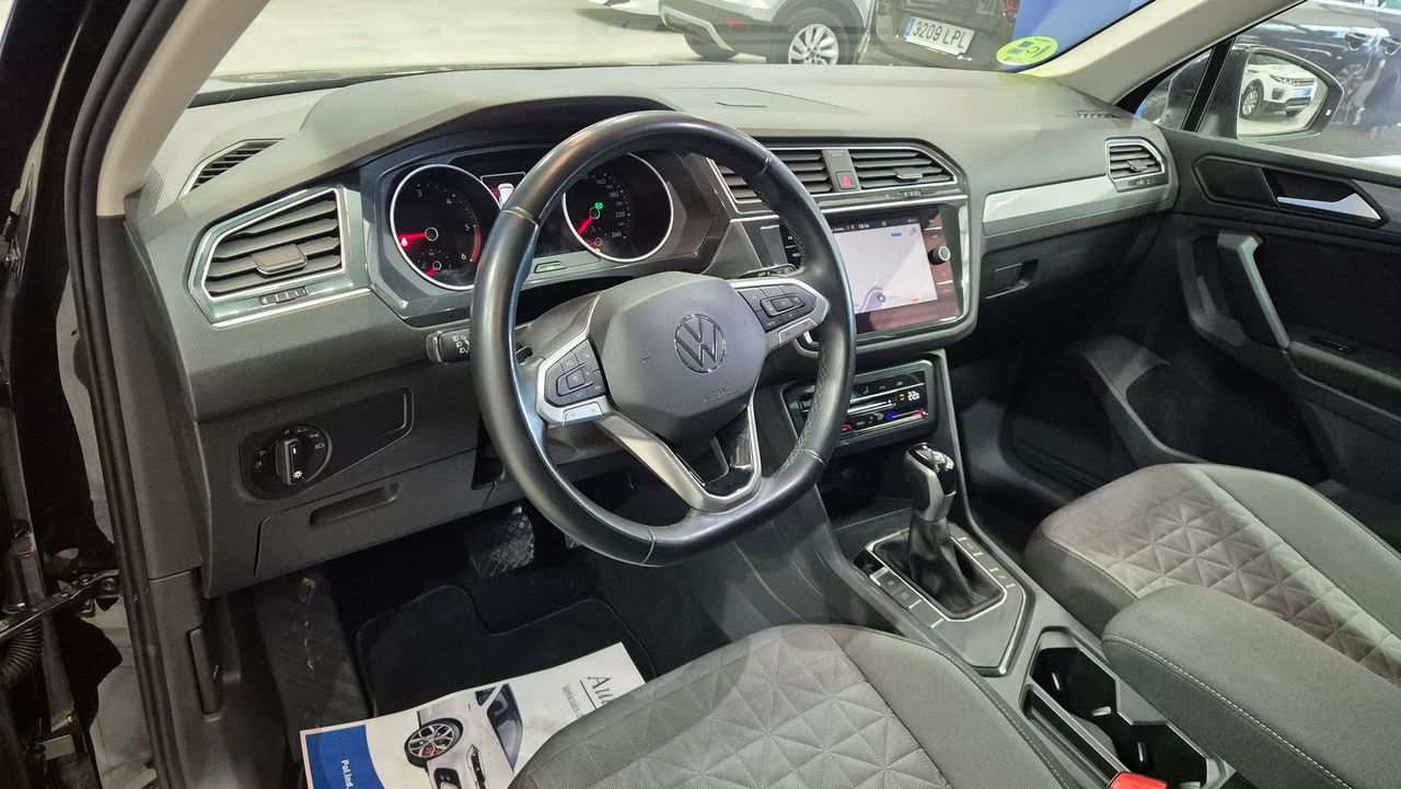 Volkswagen Tiguan Life 2.0 TDI DSG 150CV - Foto 2