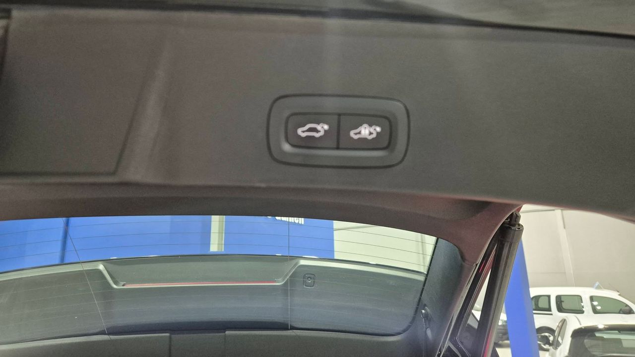 Volvo XC40 2.0 B3 G Core Auto - Foto 2