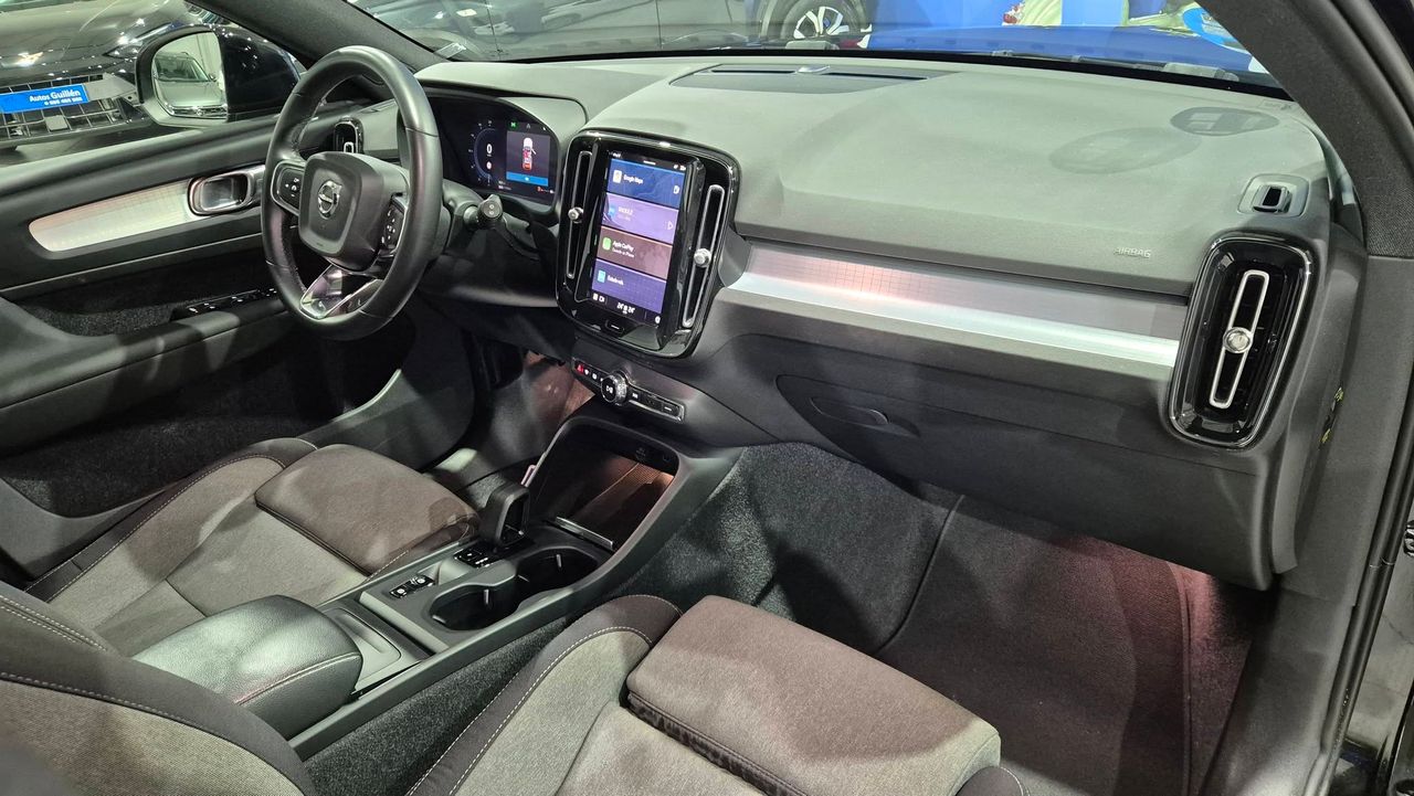Volvo XC40 2.0 B3 G Core Auto - Foto 2