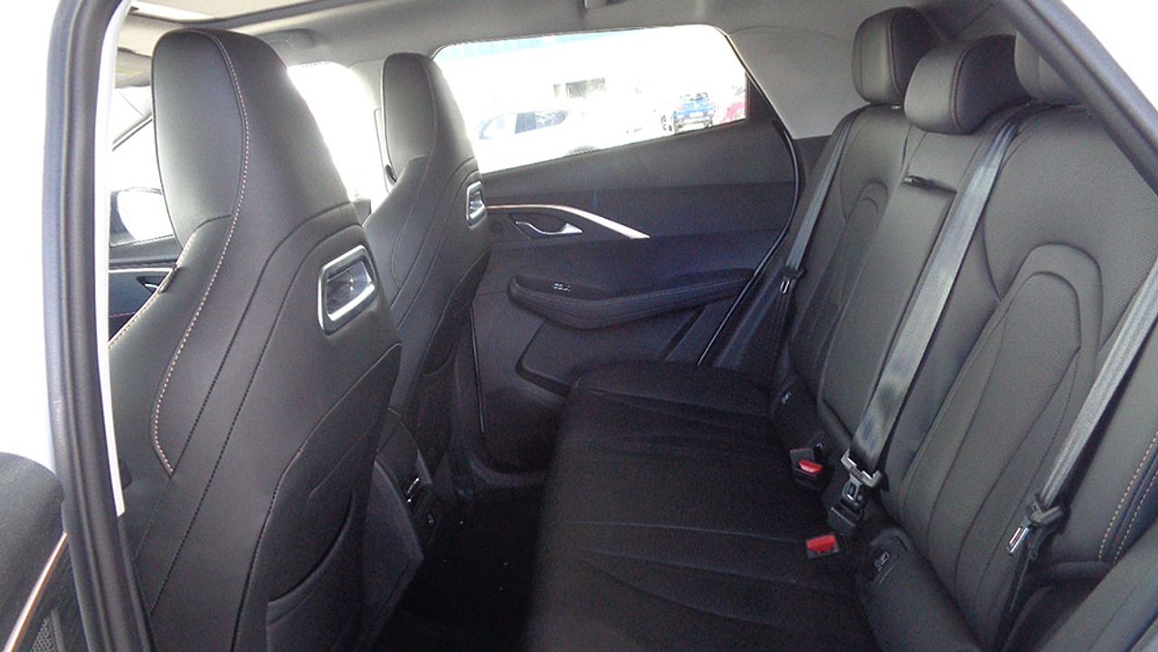 Omoda 5 Premium 1.6 TGDI 18 CV - Foto 2