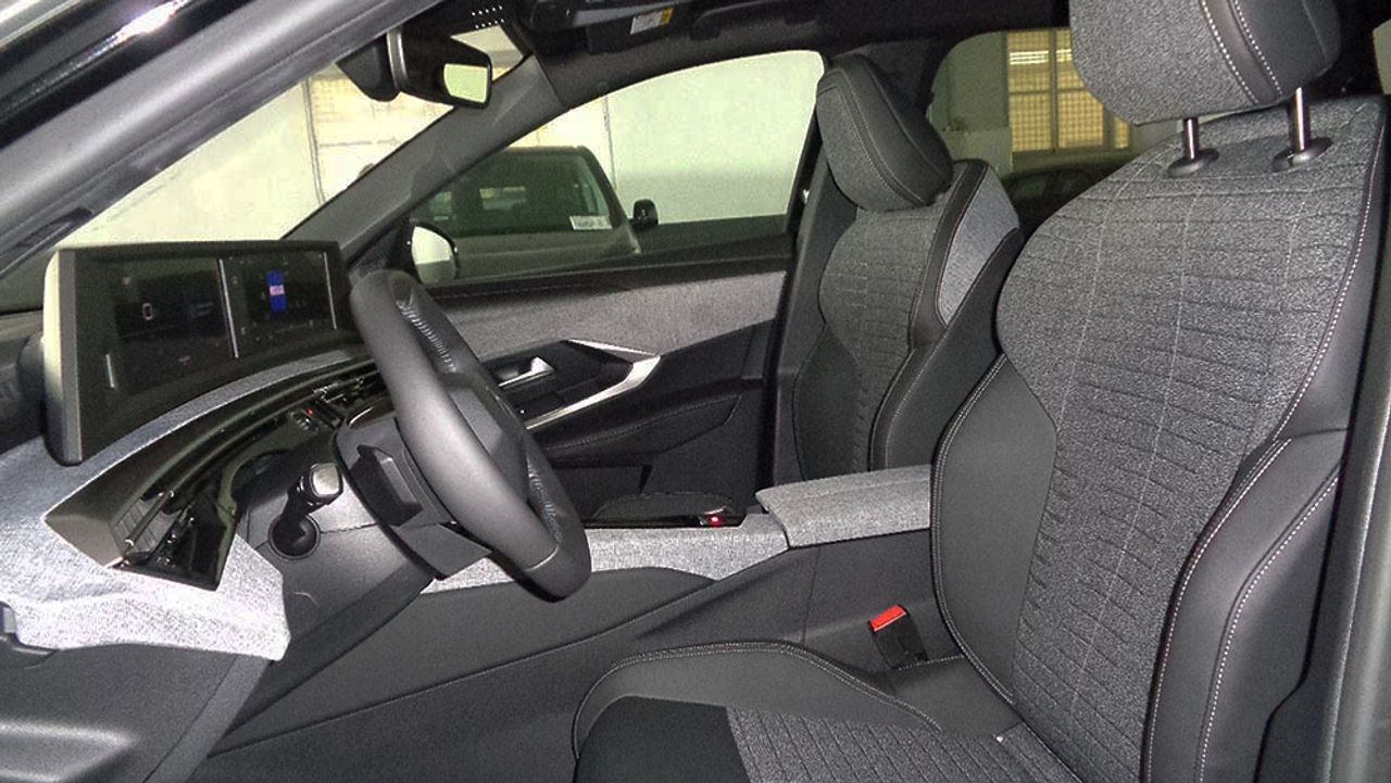 Peugeot 5008 Allure Hybrid 145 e-DCS6 - Foto 2