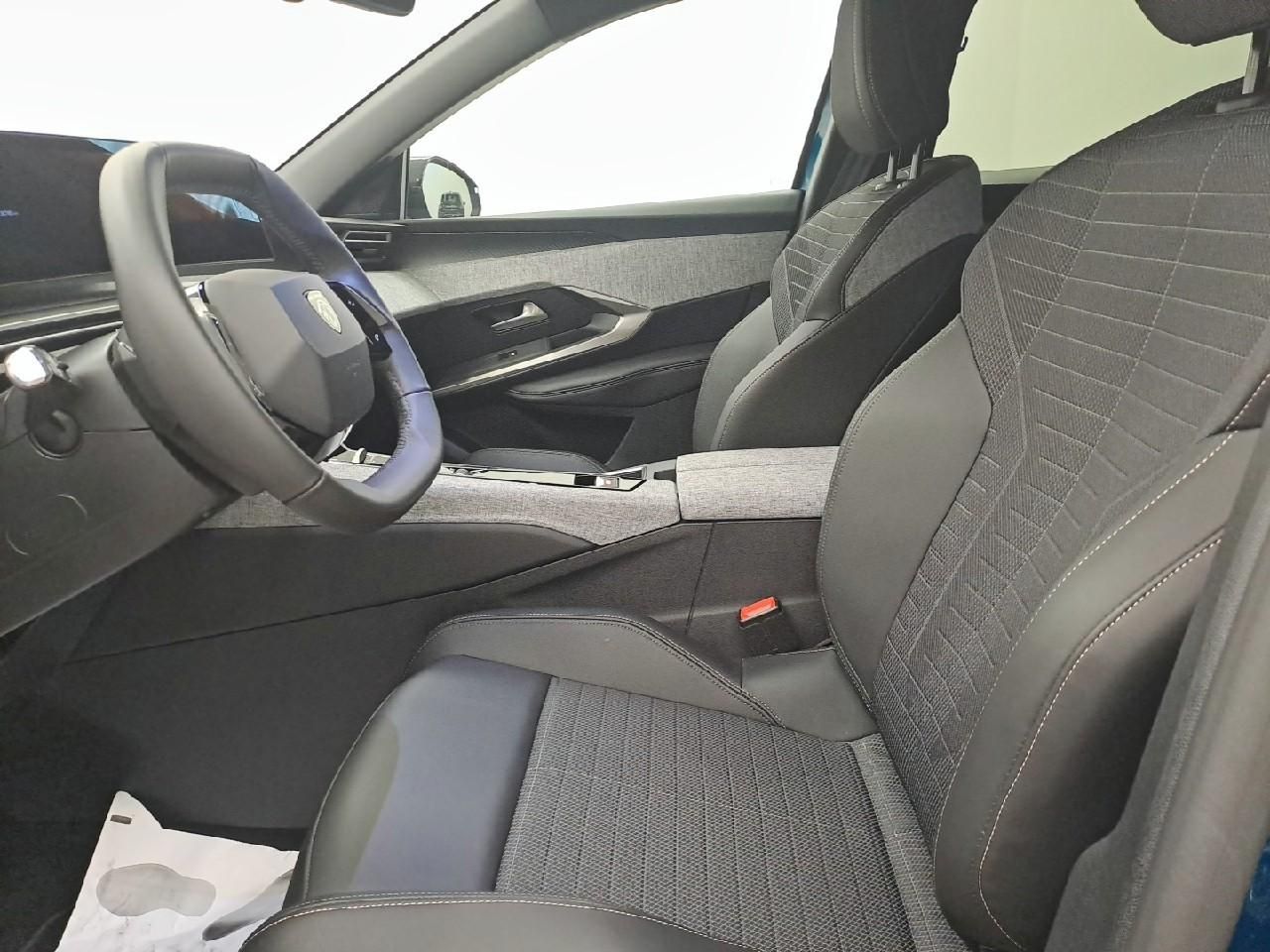 Peugeot e-3008 3 Allure 157Kw 210CV - Foto 2