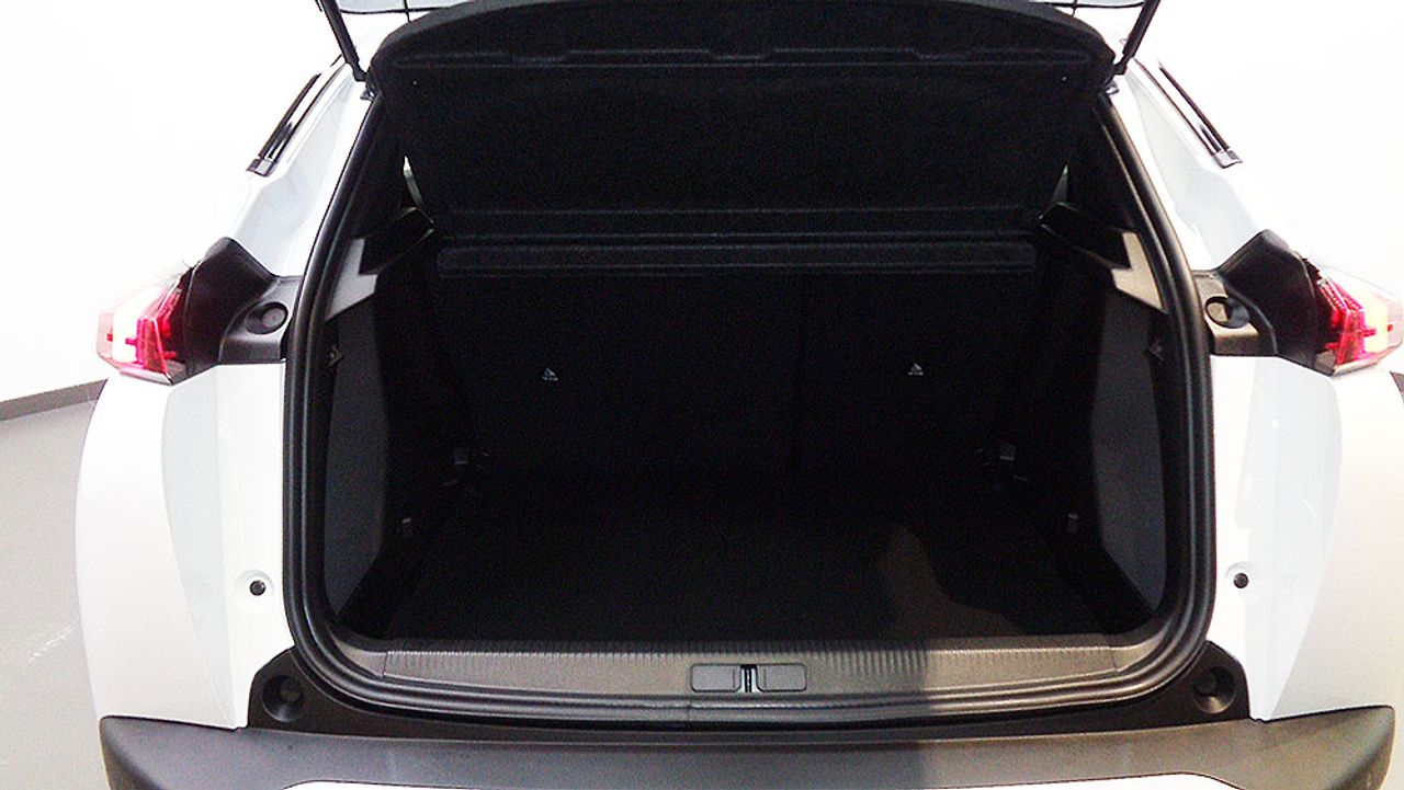 Peugeot 2008 1.2 Active Pack 100CV - Foto 2