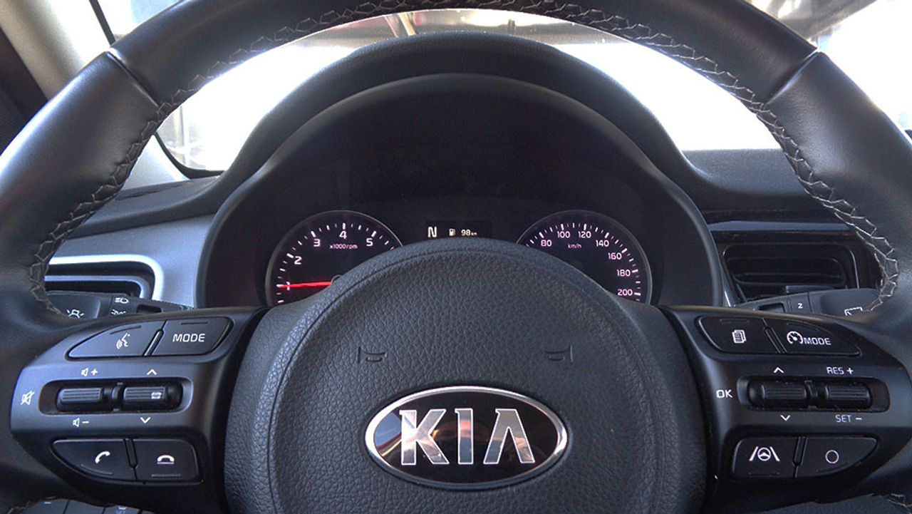 Kia Stonic 1.0 TGDI MHEV IMT DRIVE - Foto 2