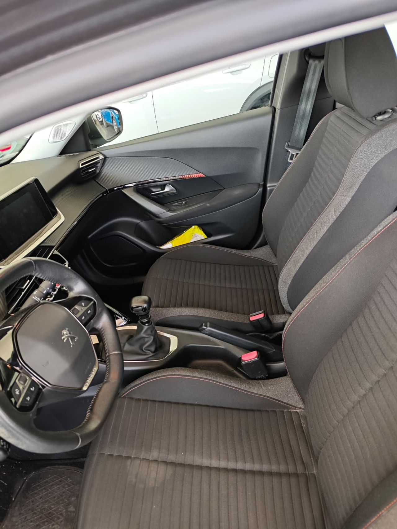 Peugeot 2008 Allure BlueHDi 110 - Foto 2