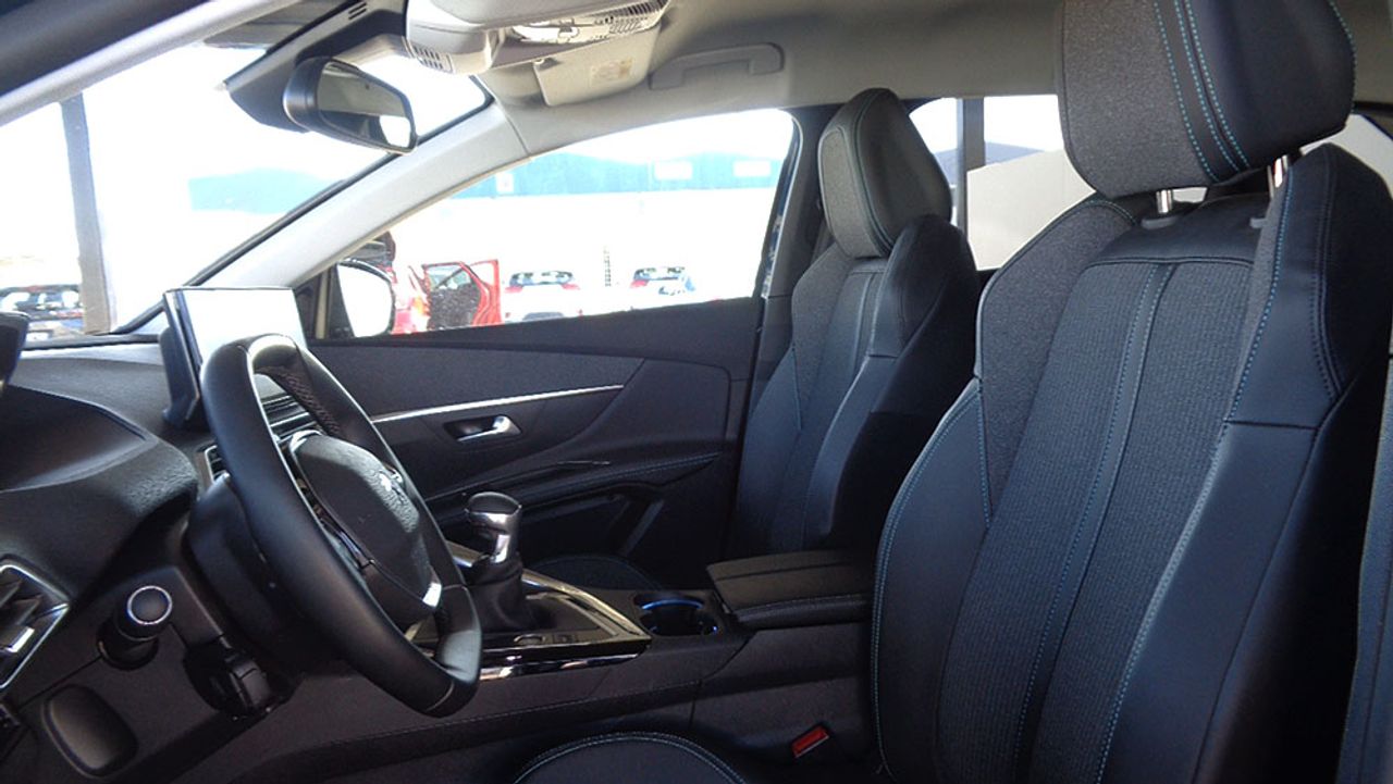 Peugeot 3008 Allure Pack 130CV - Foto 2