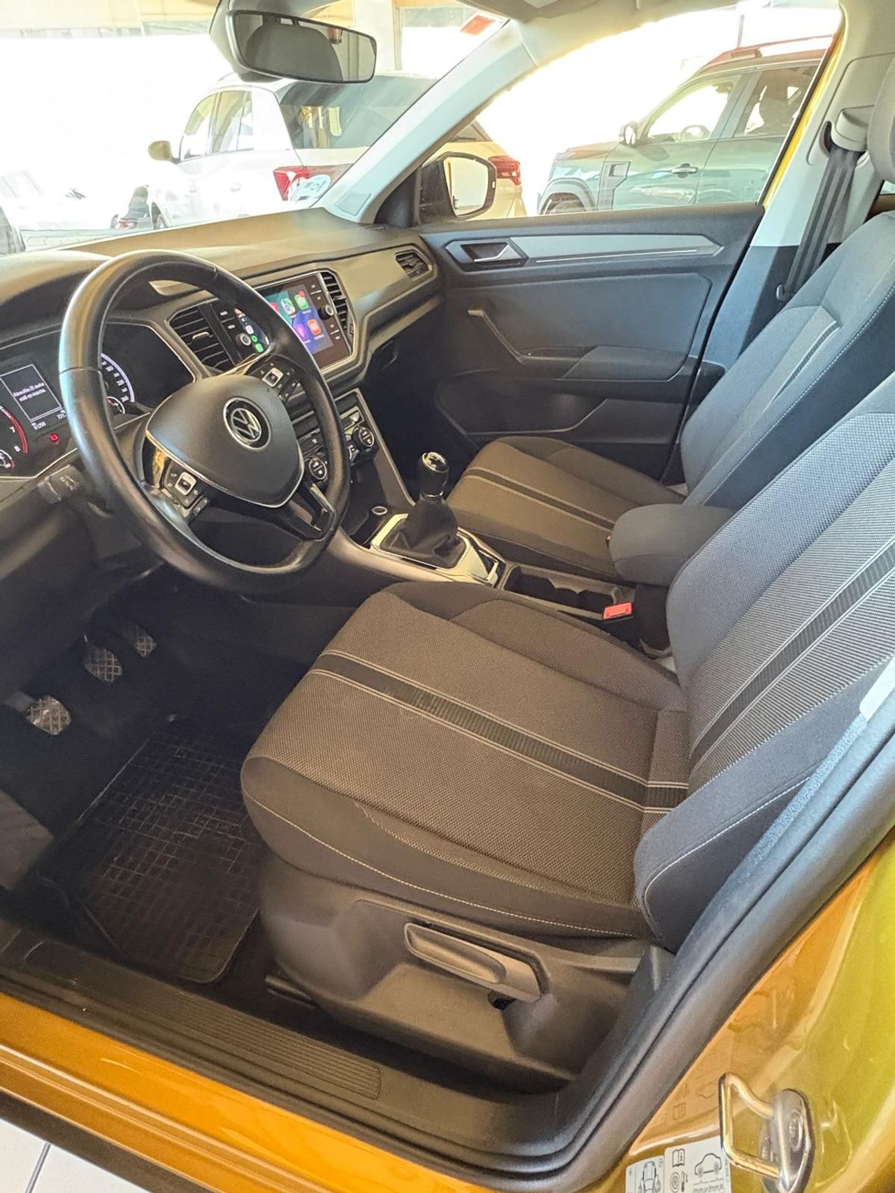 Volkswagen T-Roc Advance 1.0 TSI 110CV - Foto 2