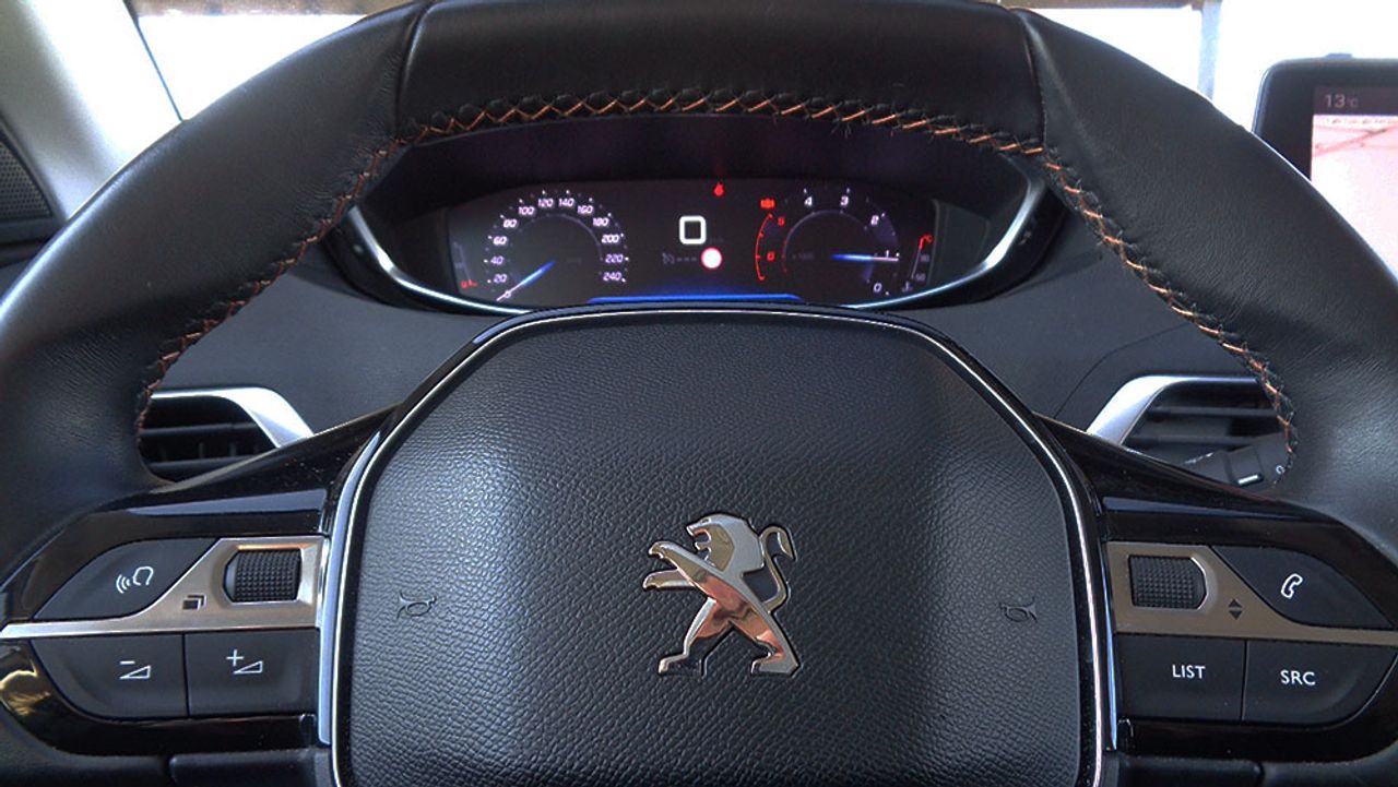 Peugeot 3008 Active PureTech 130 S&S - Foto 2